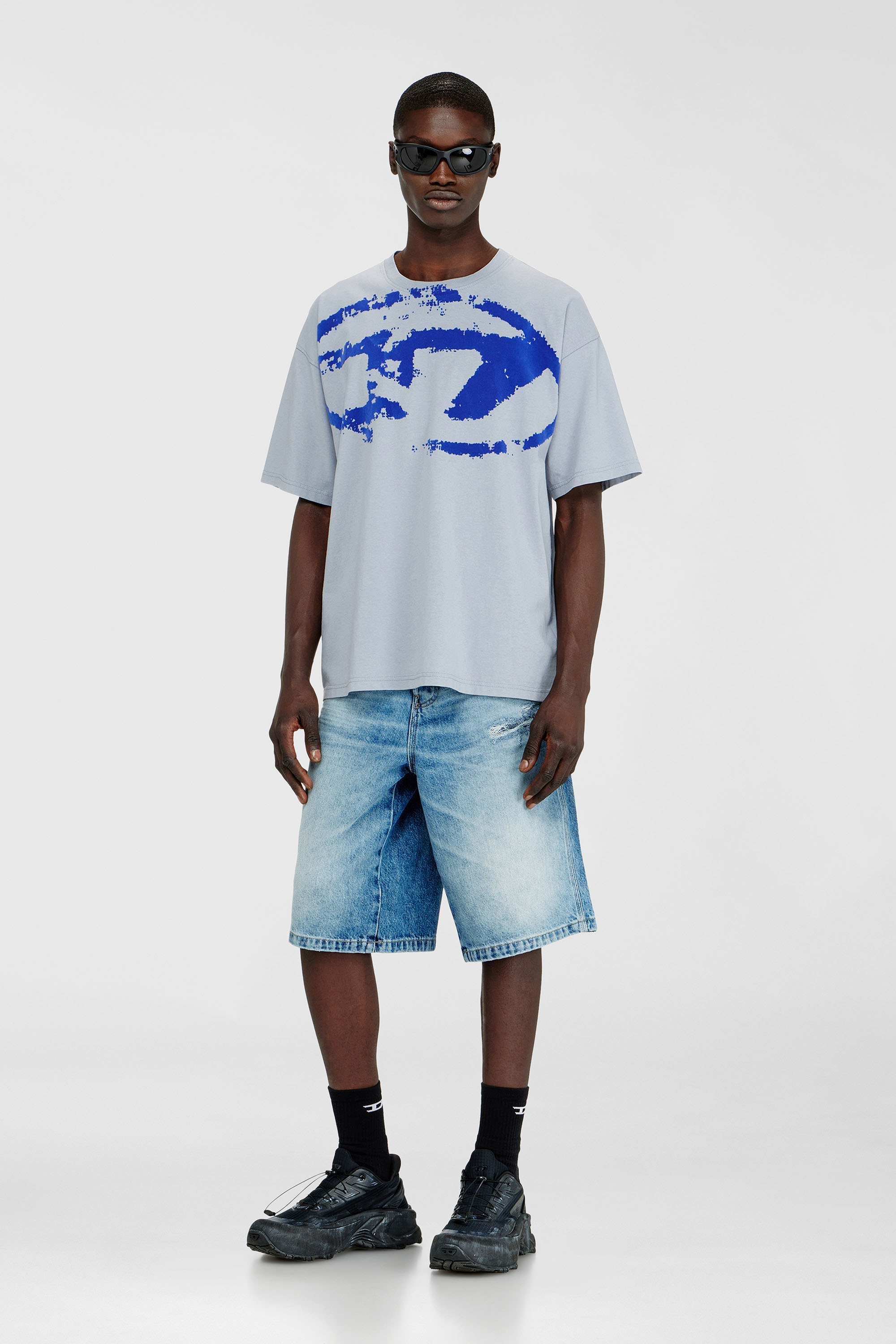 Diesel - T-BOXT-N14, T-shirt avec logo floqu&eacute; effet vieilli Homme in Bleu - 1