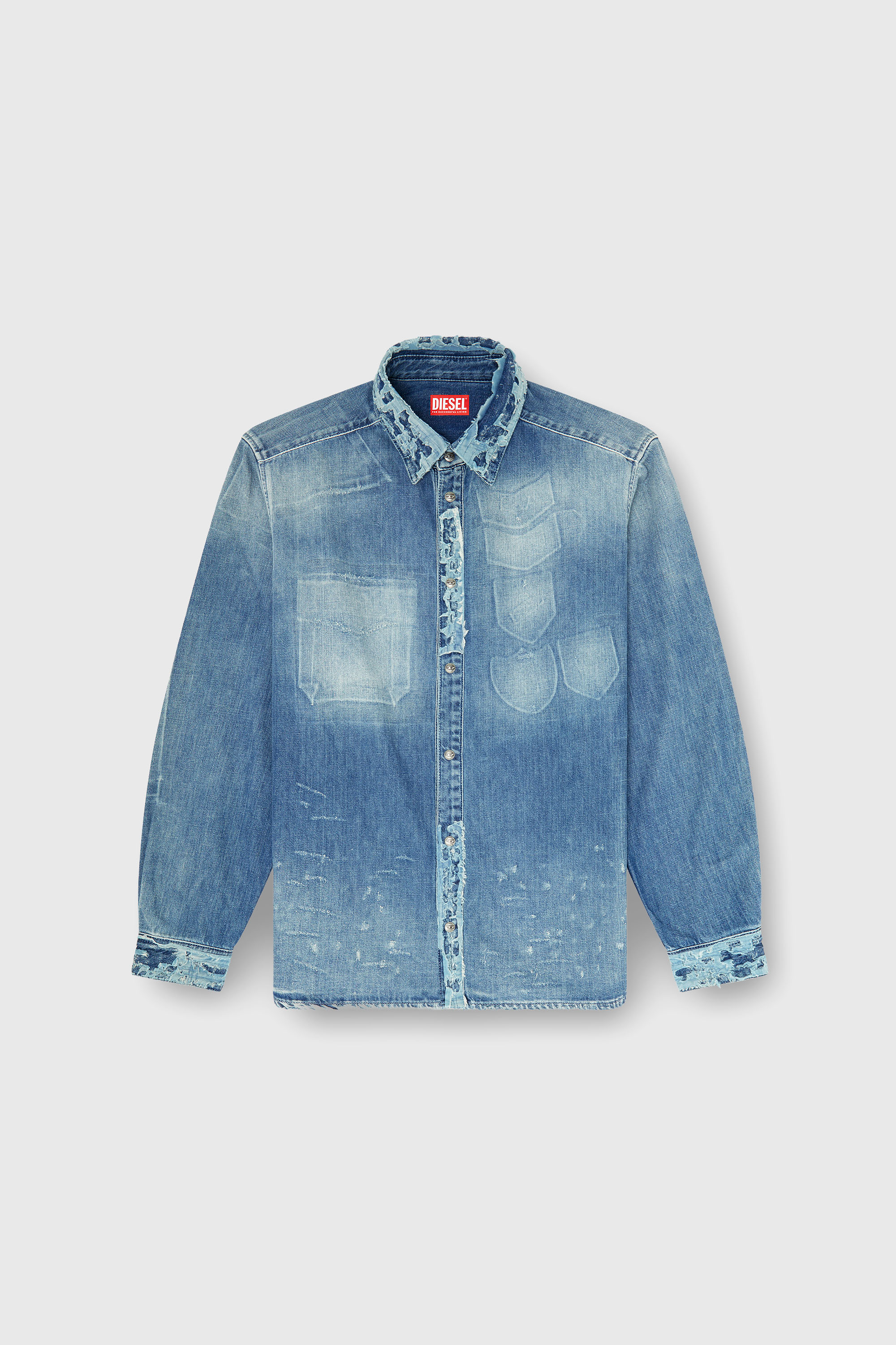 Diesel - D-SIMPLY, Chemise en denim effet patch us&eacute; Homme in Bleu - 2