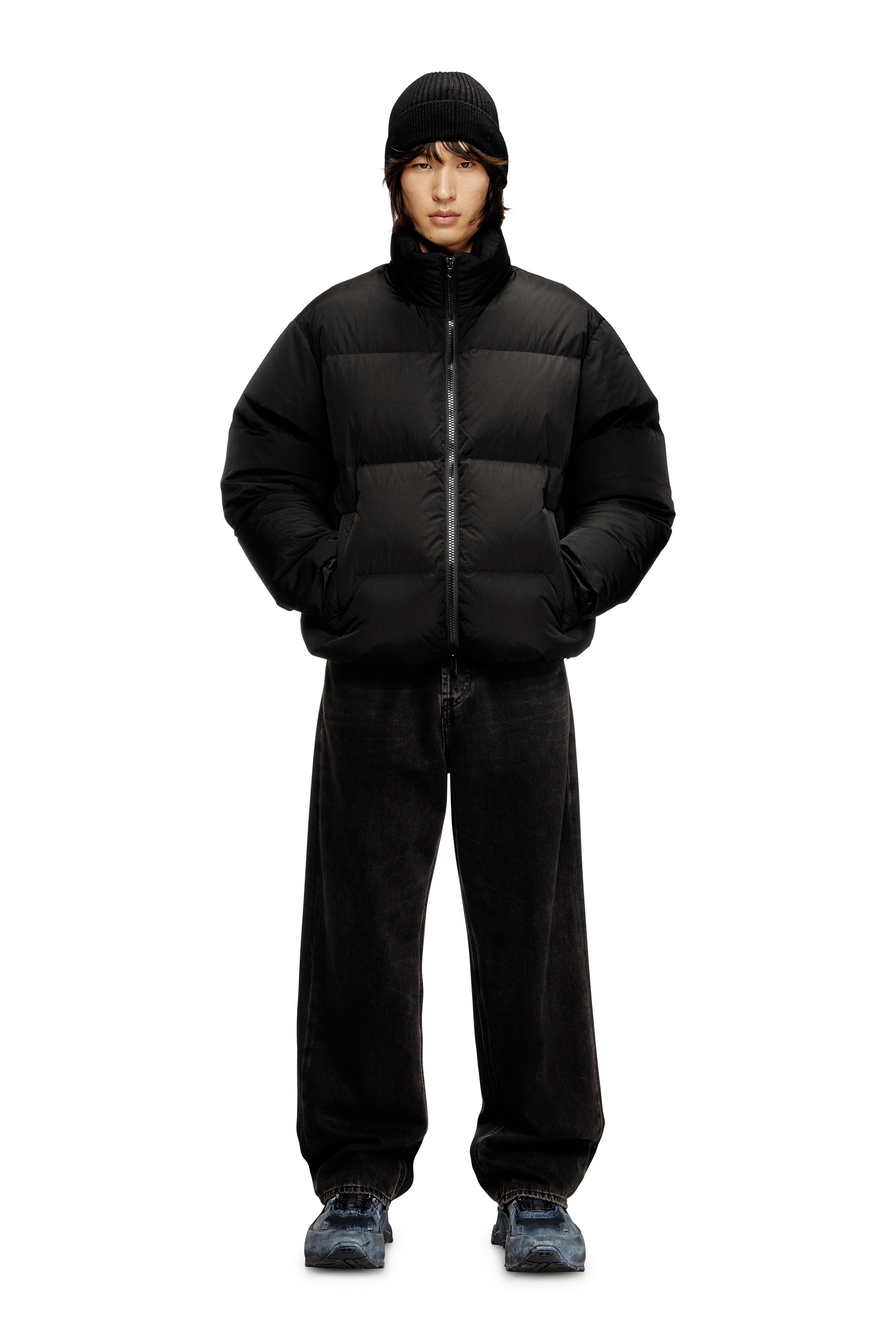 Diesel - W-RAVEEL, Veste doudoune &agrave; capuche en nylon froiss&eacute; Homme in Noir - 1