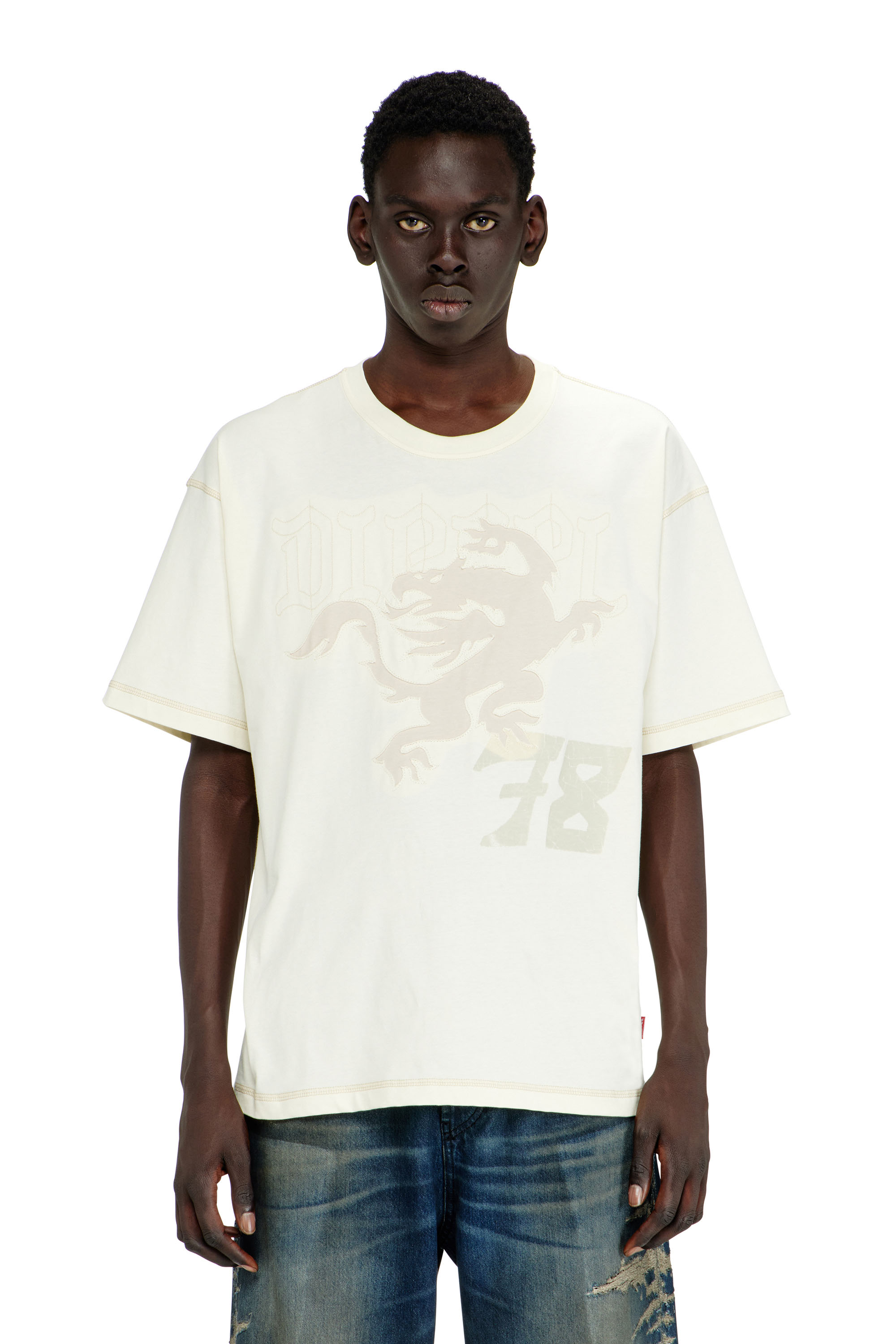 Diesel - T-BOXT-NOTCH, T-shirt d&eacute;contract&eacute; avec imprim&eacute;s et broderies Homme in Blanc - 1