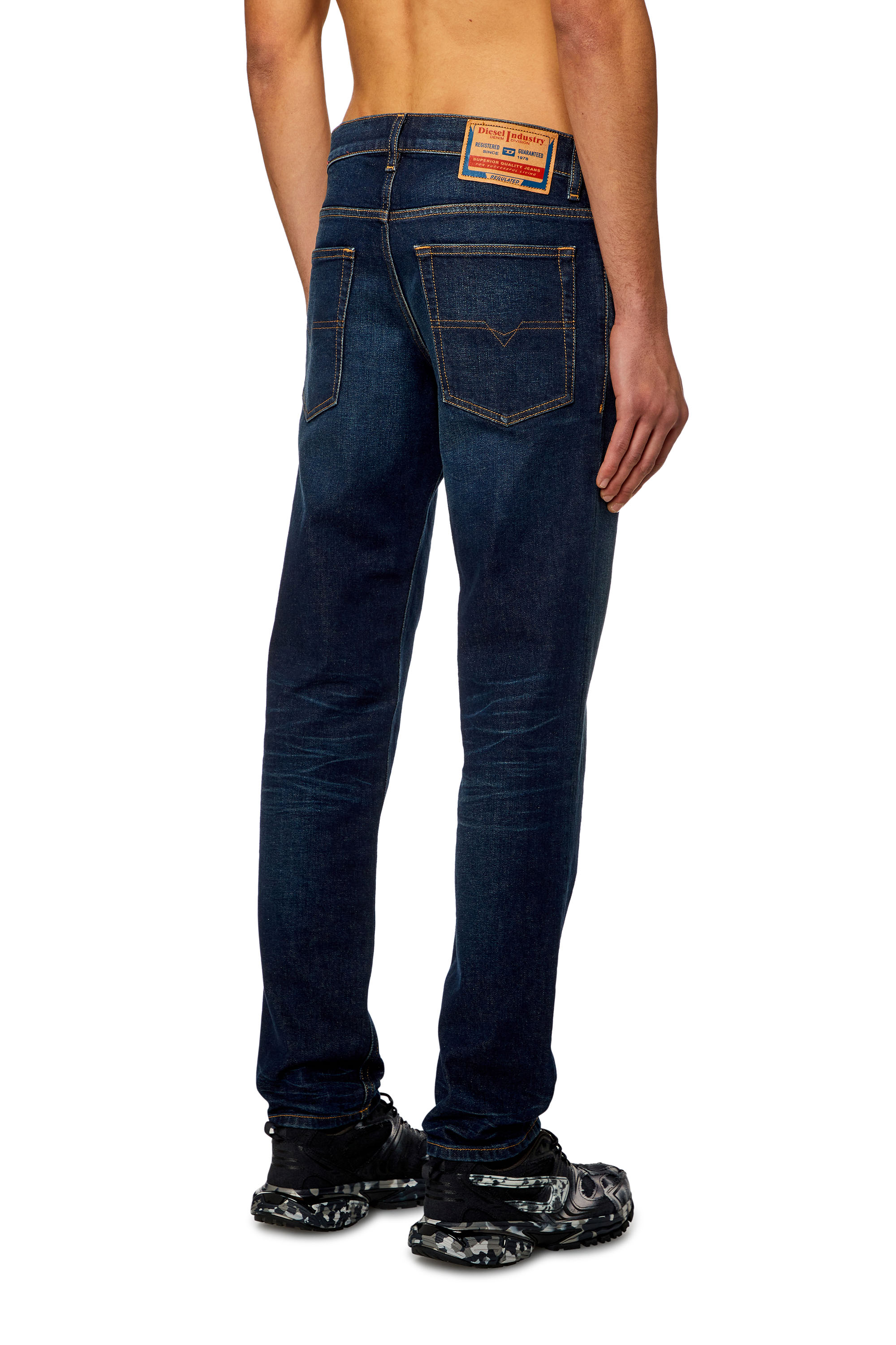 Diesel - Regular Jeans 2023 D-Finitive 09H38 Homme, Bleu Fonc&eacute; - Image 4