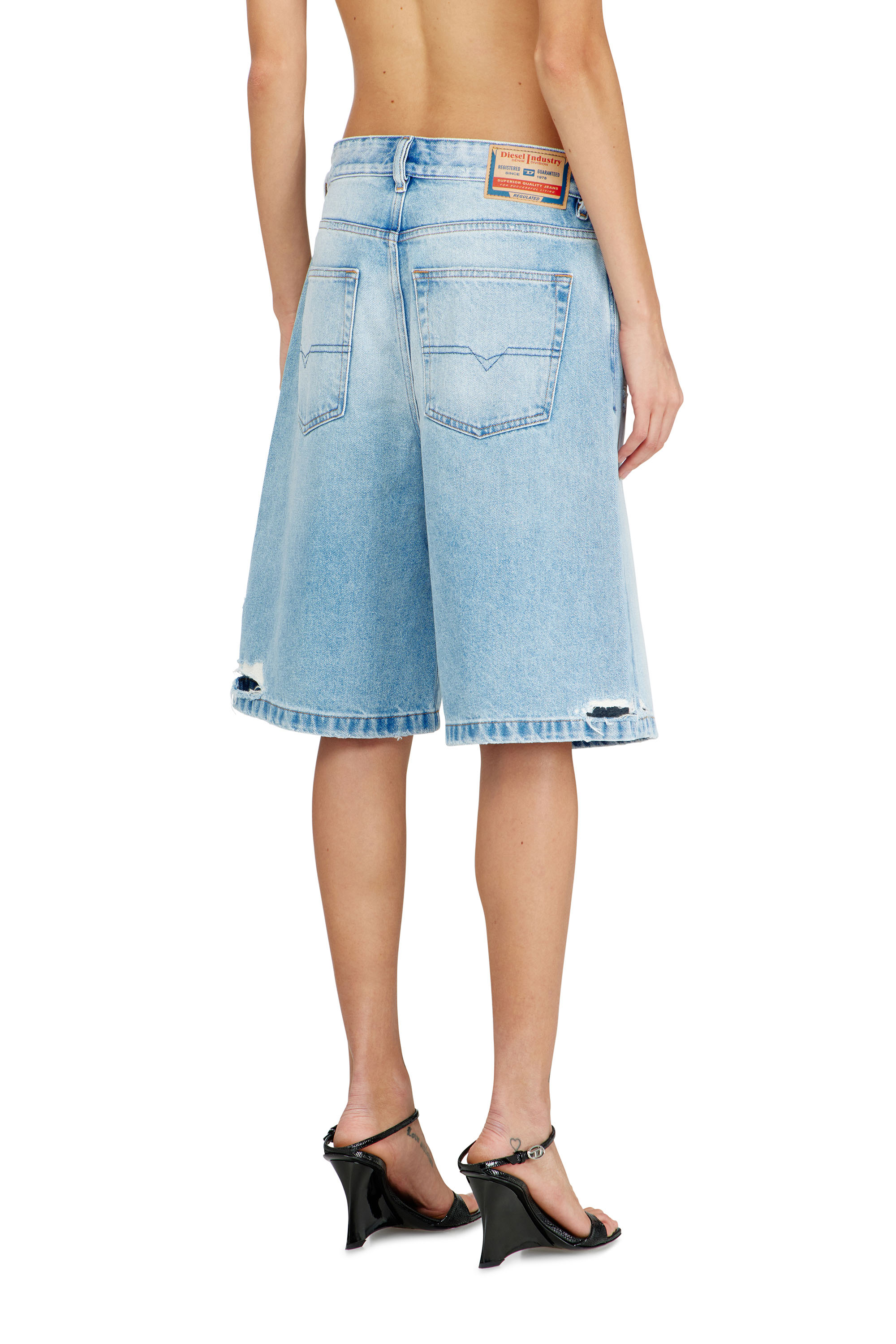 Diesel - DE-SIRE-SHORT, Short en denim d&eacute;truit Femme in ToBeDefined - 4