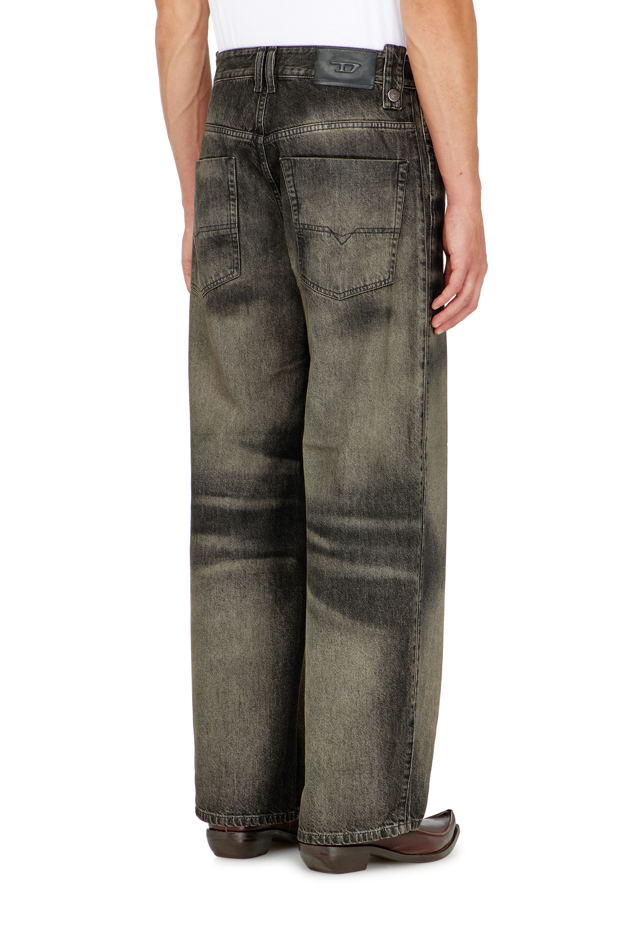 Diesel - Relaxed Jeans 1982 D-Hakou 09R33 Mixte, Noir/Gris fonc&eacute; - Image 5