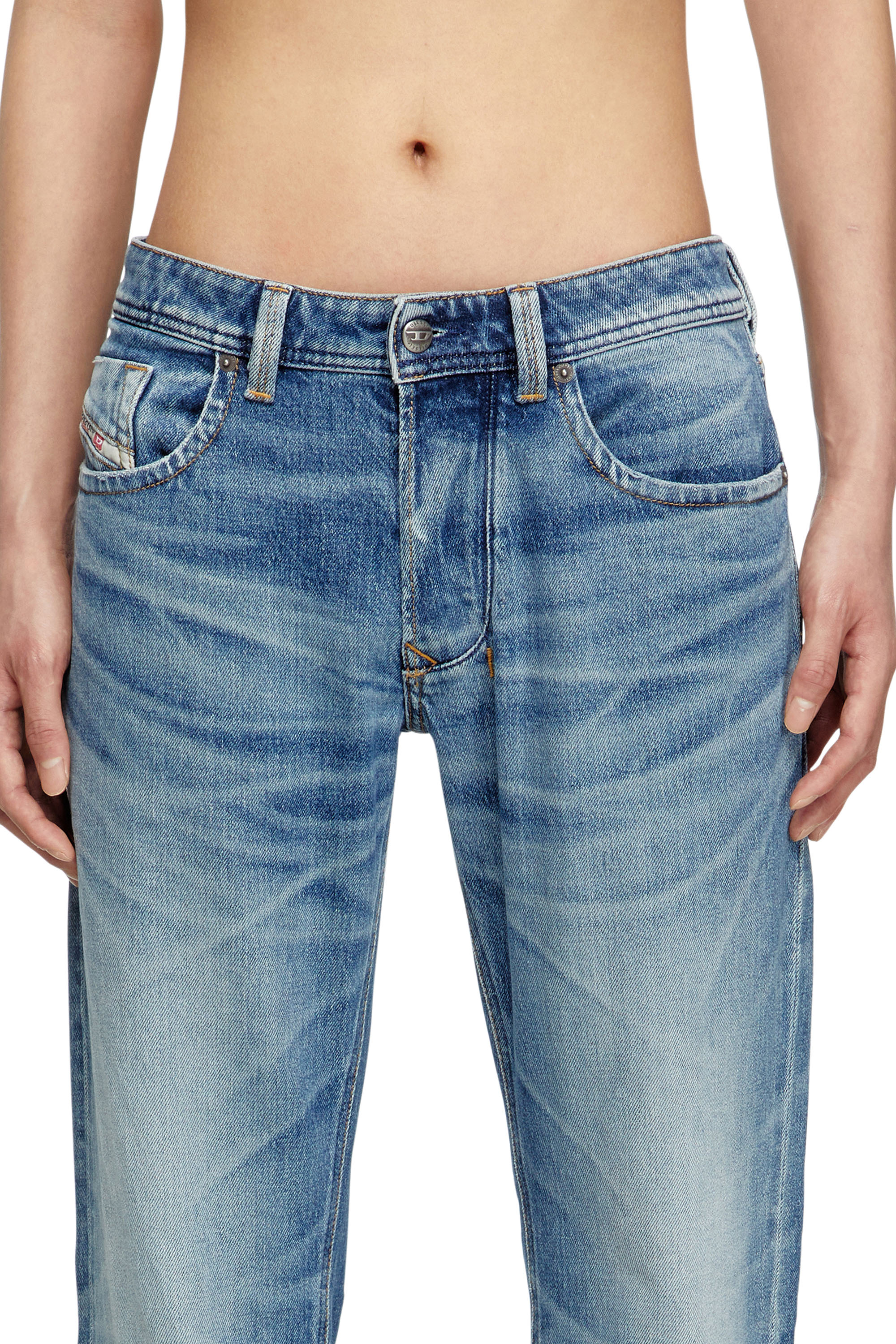 Diesel - Regular Jeans 1985 Larkee 09M12 Homme, Bleu moyen - Image 5