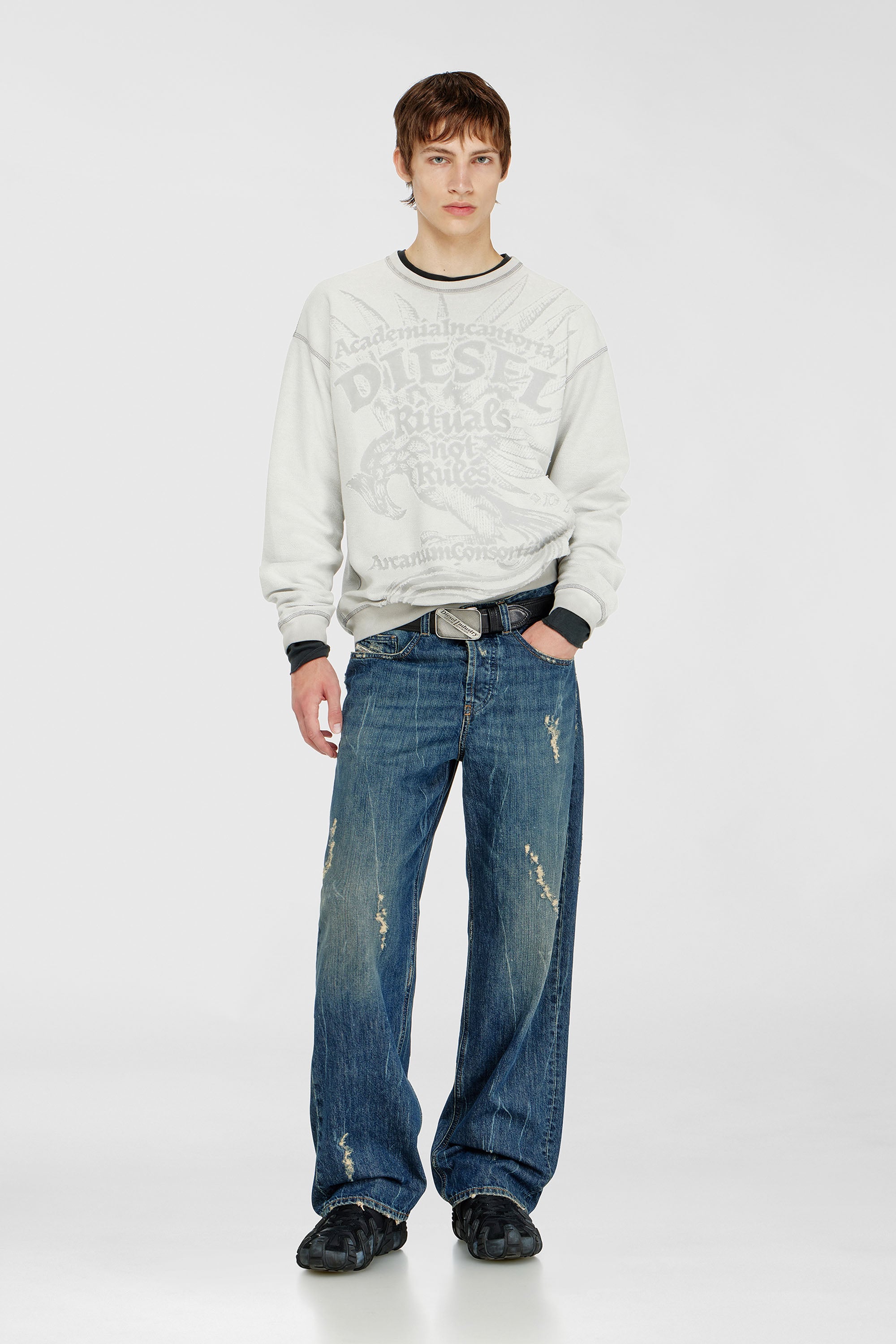 Diesel - S-ARON-RAW, Sweat-shirt avec imprim&eacute; d&eacute;vor&eacute; Homme in Gris - 2