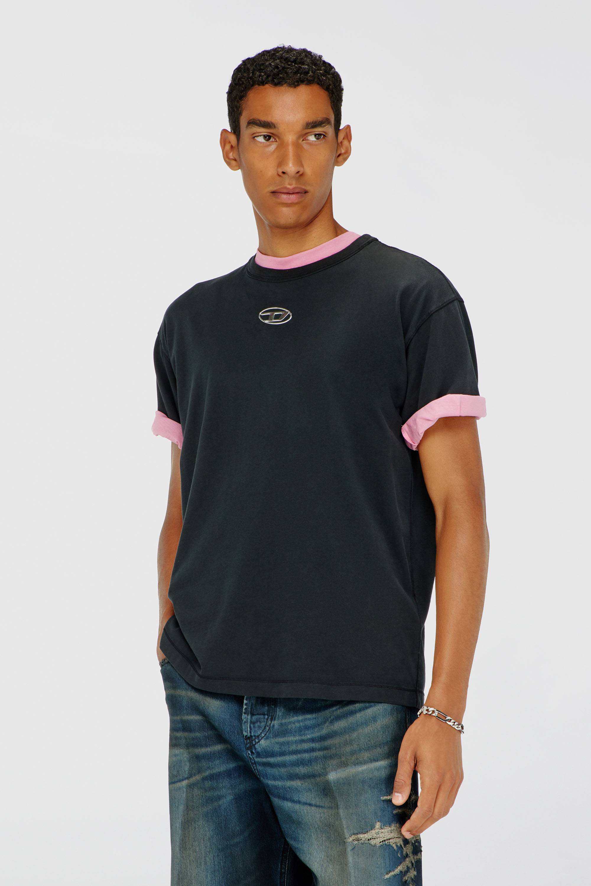 Diesel - T-NORM-IOD, T-shirt en coton l&eacute;ger avec logo Ovale D m&eacute;tallis&eacute; Homme in Noir - 3