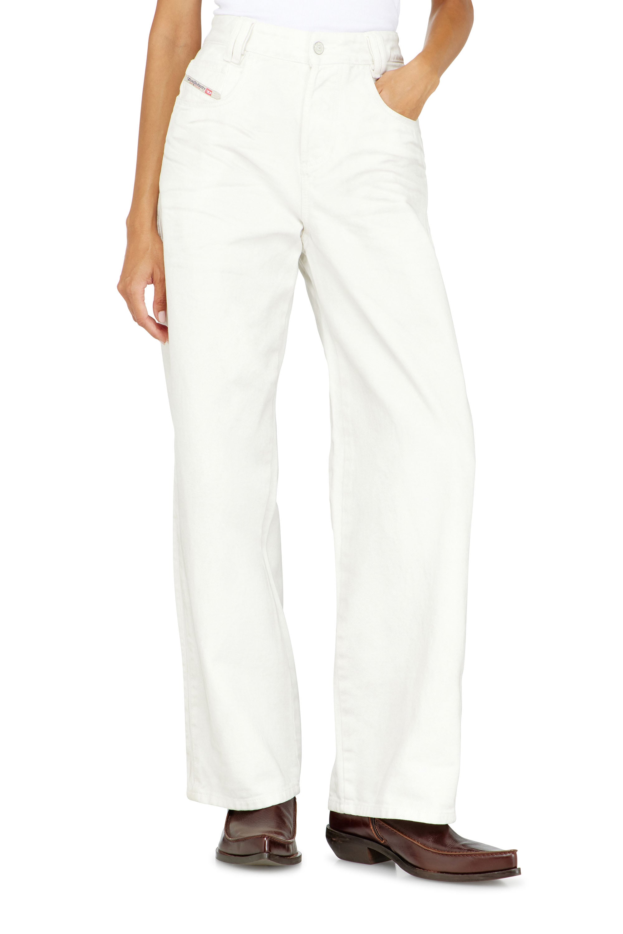 Diesel - Relaxed Jeans 1982 D-Hakou 007GG Mixte, Blanc - Image 2