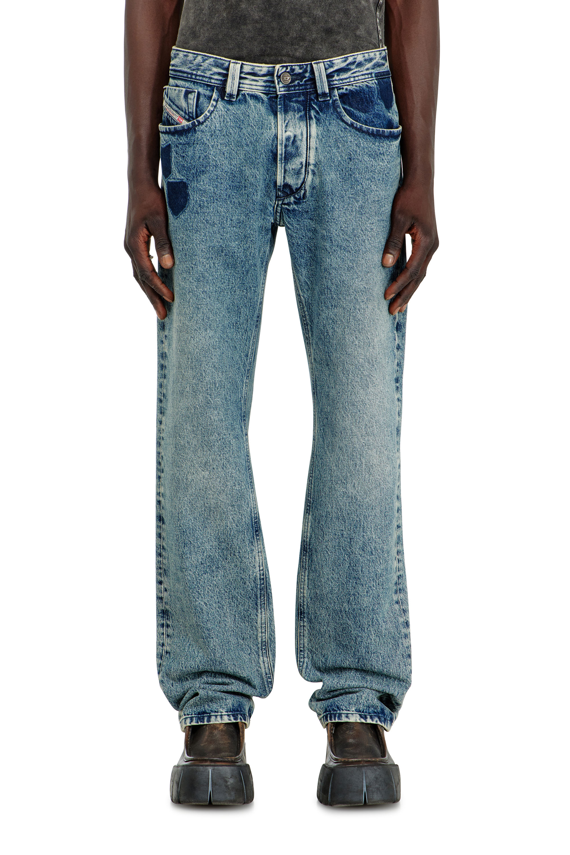 Diesel - Regular Jeans 1985 Larkee 0IFBV Homme, Bleu moyen - Image 2