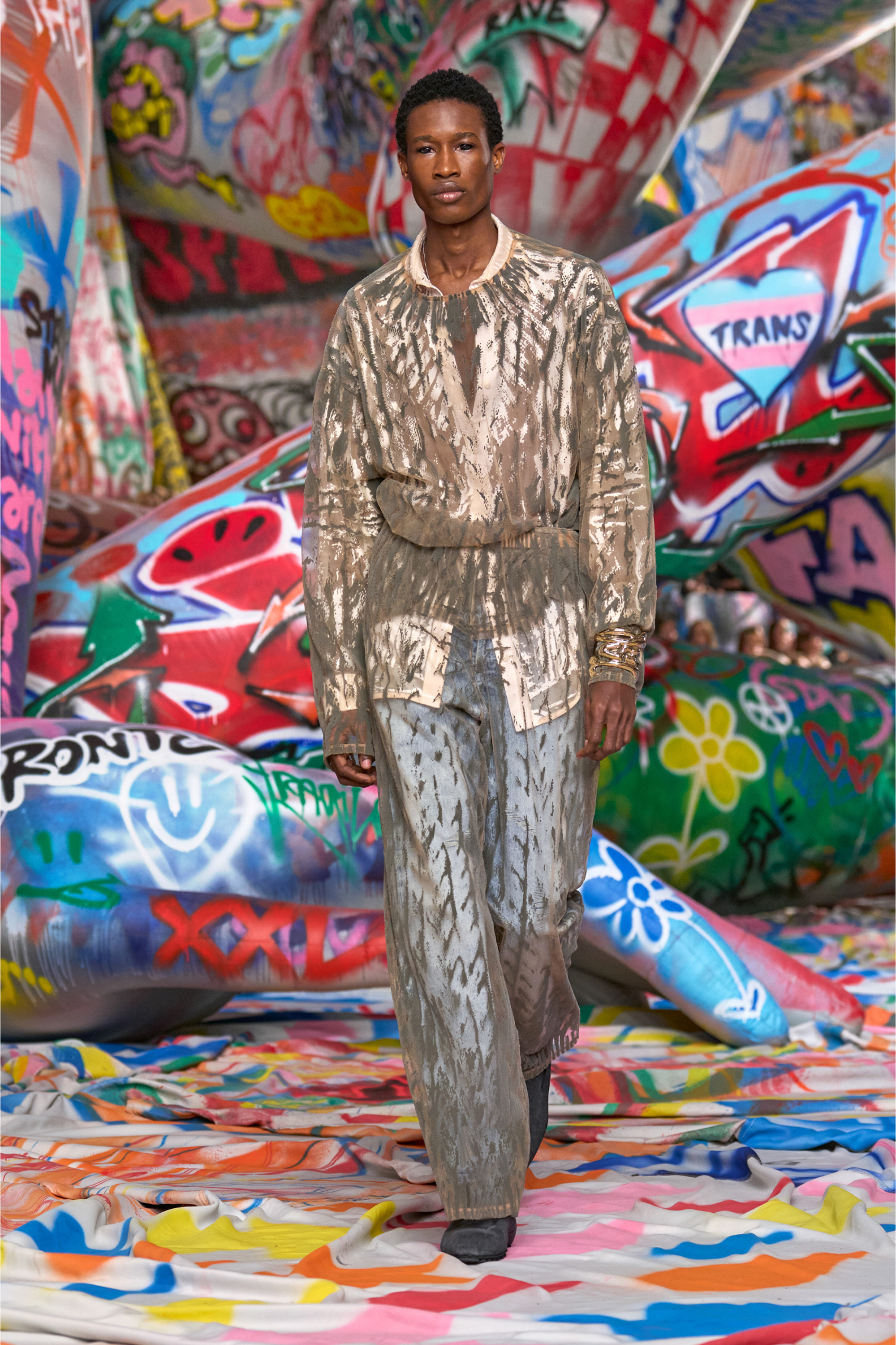 Diesel - P-EGASO, Pantalon en tulle avec imprimés de torsades floquées Homme in Gris - 6