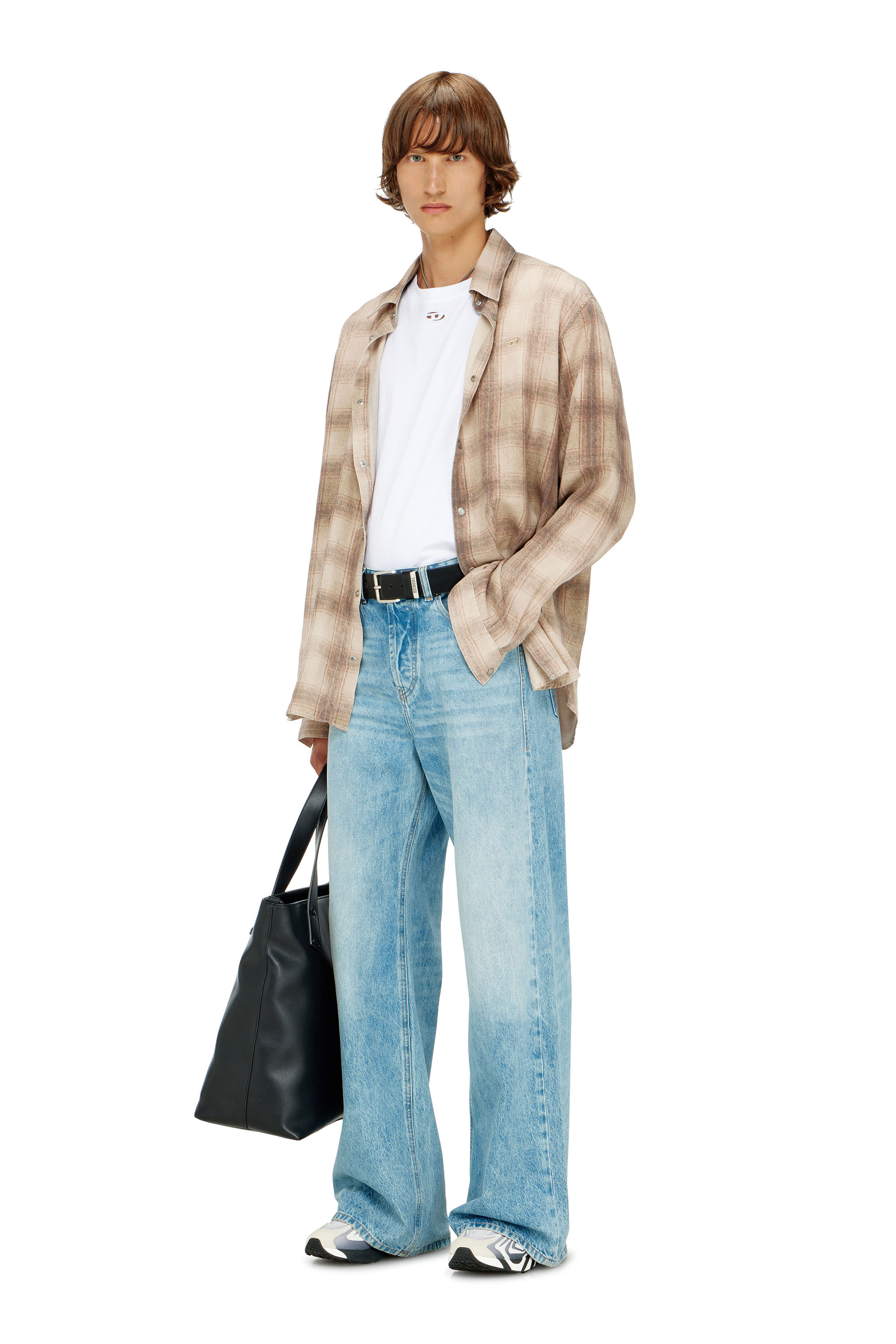 Diesel - T-BOXT-DCO, T-shirt en coton d&eacute;contract&eacute;e avec broderie Oval D Homme in Blanc - 2