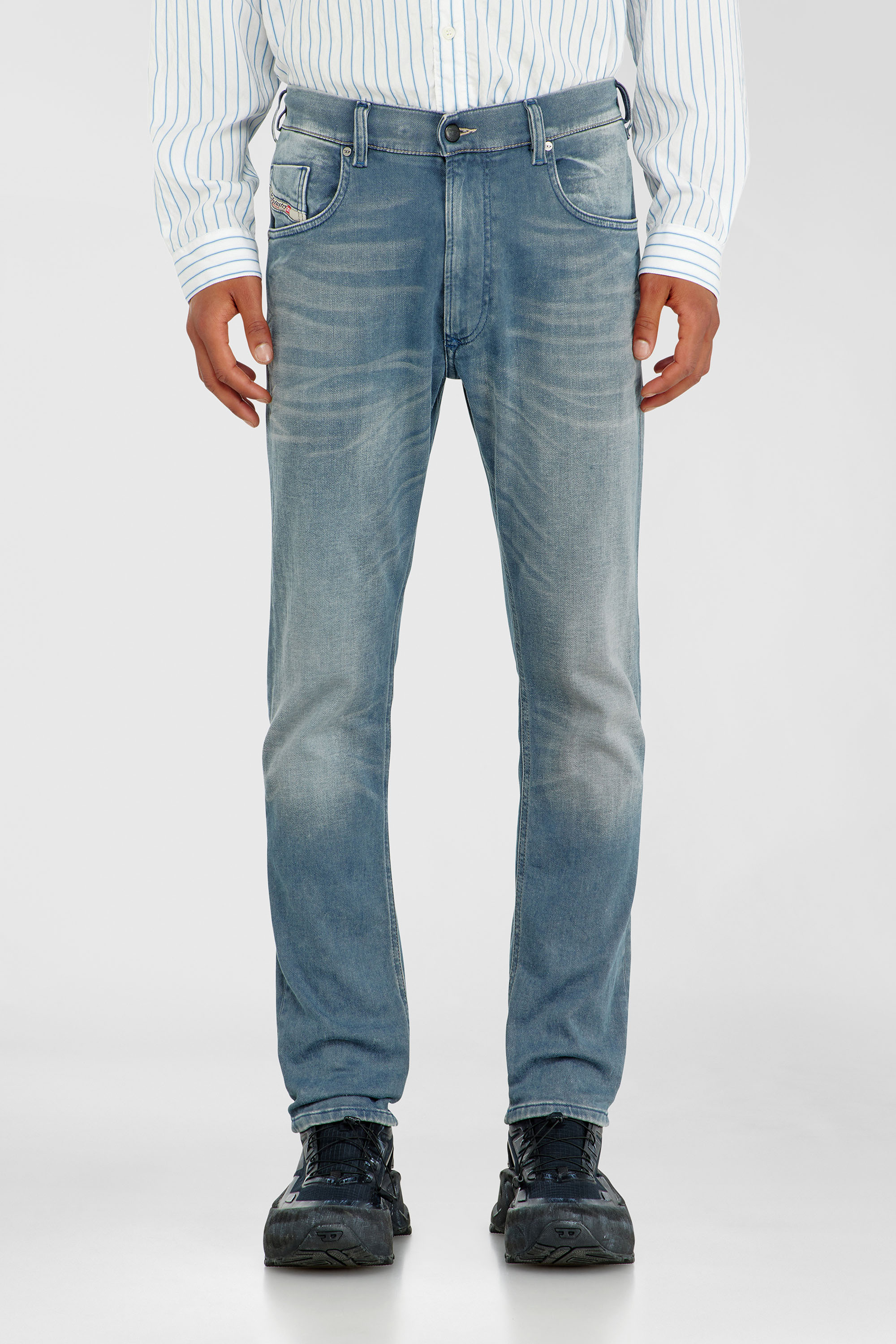 Diesel - Regular 2032 D-Krooley-BW Joggjeans&reg; 09P91 Homme, Bleu Clair - Image 2