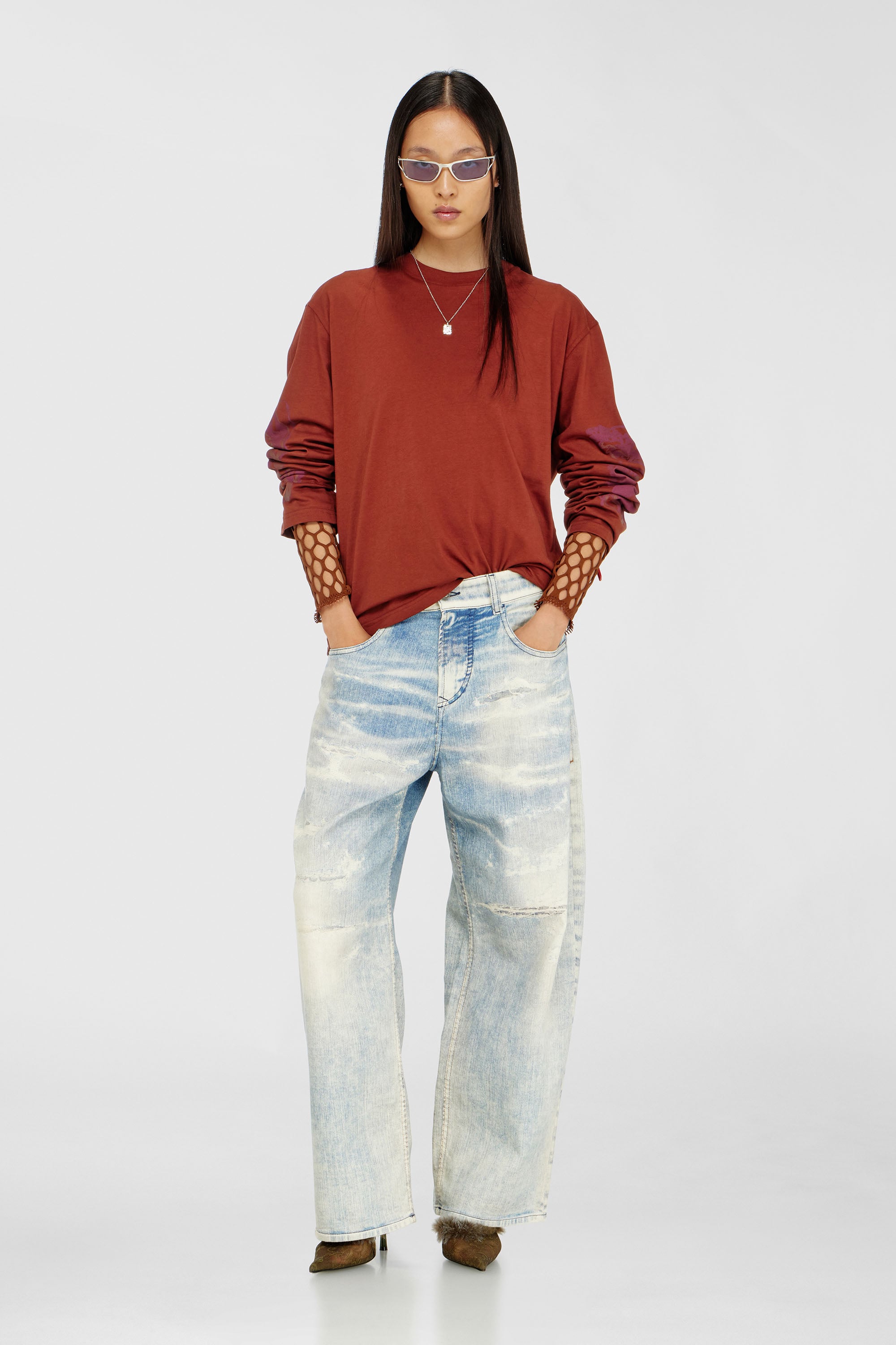 Diesel - Relaxed 2097 D-Enim-M Joggjeans&reg; 068XM Mixte, Bleu Clair - Image 1