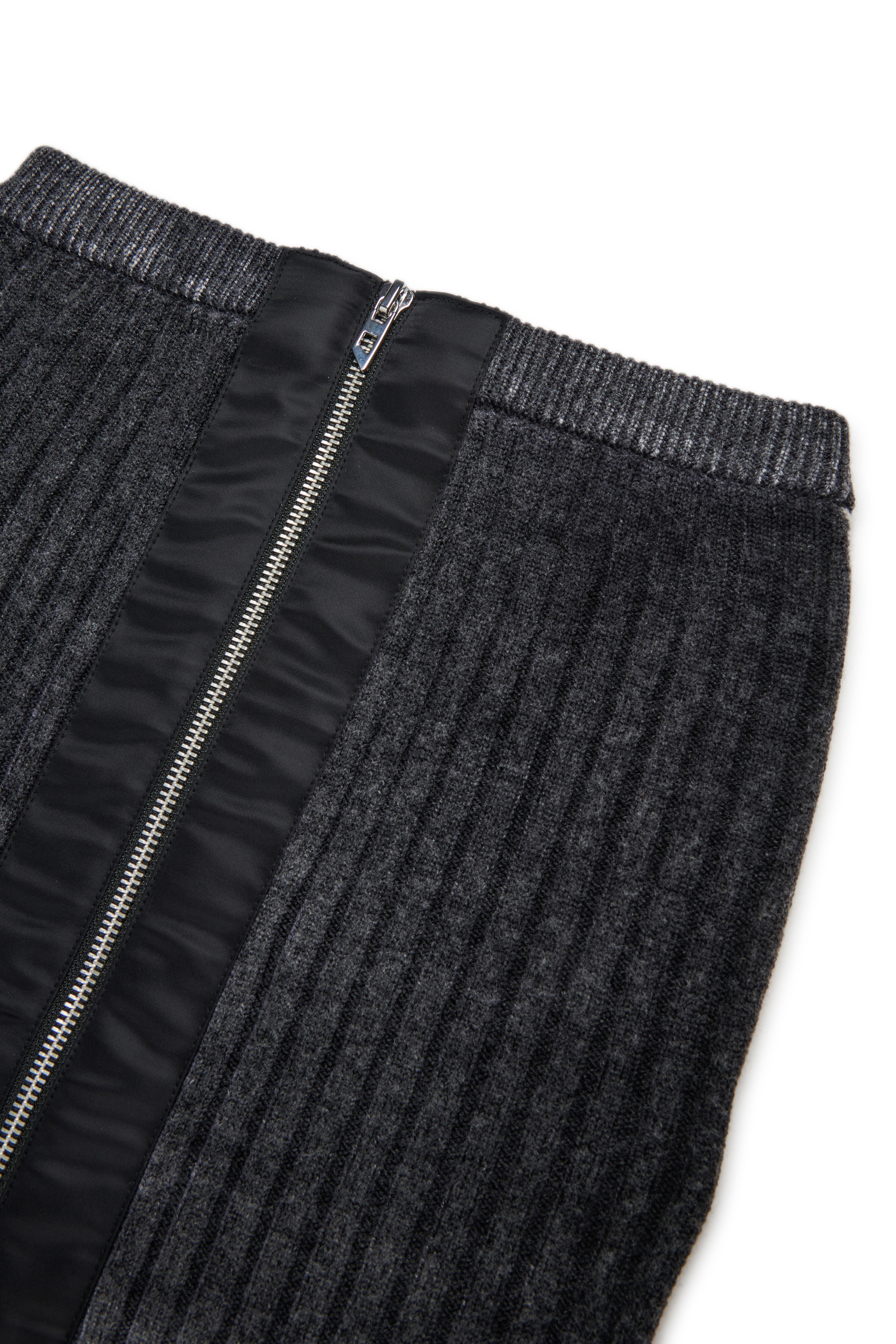 Diesel - GMASI, Jupe en laine avec fermeture éclair centrale Femme in Noir - 3