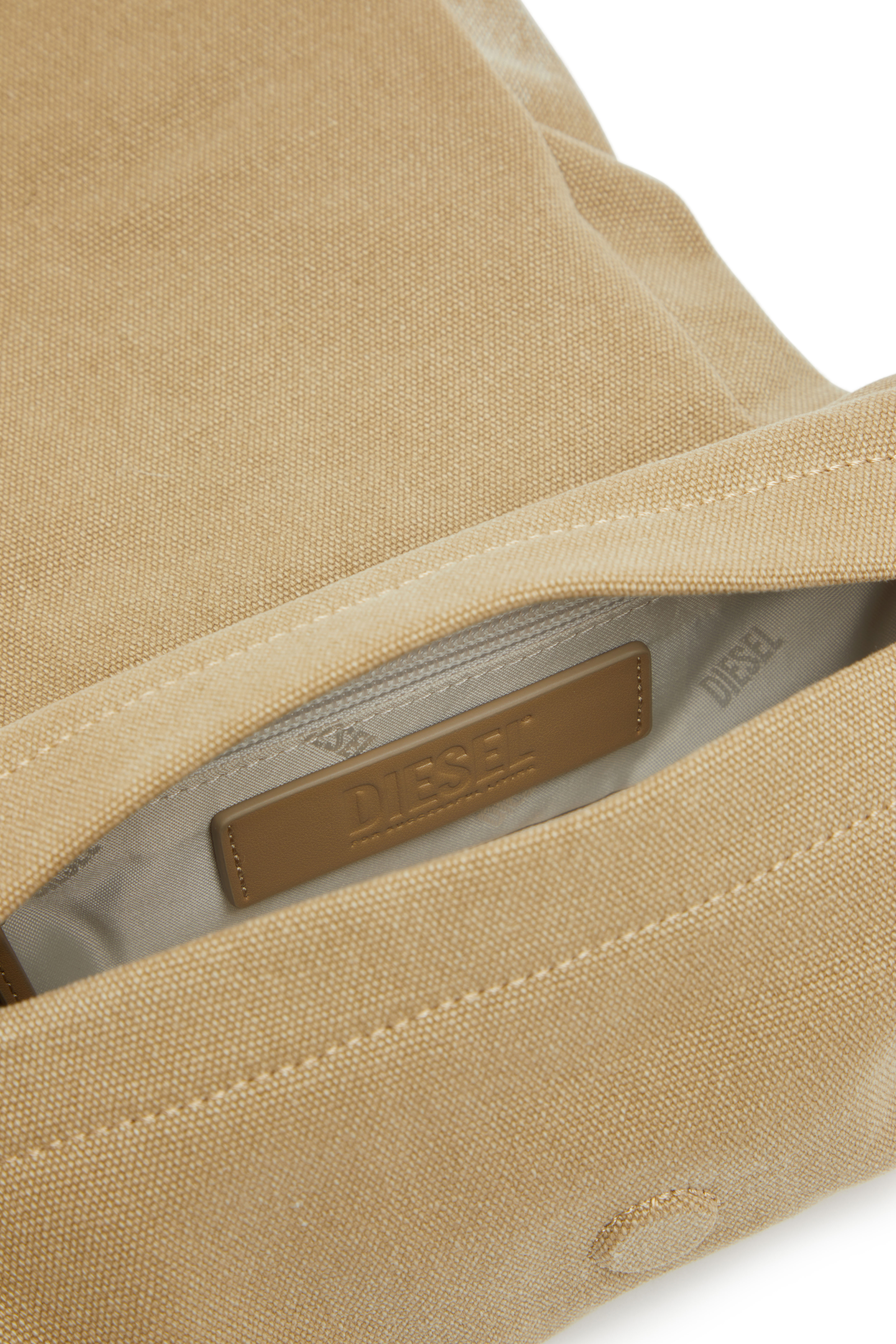 Diesel - SCRUNCH-D SHOULDER S, Scrunch-D S-Petit sac épaule en toile délavée Femme in Beige - 3