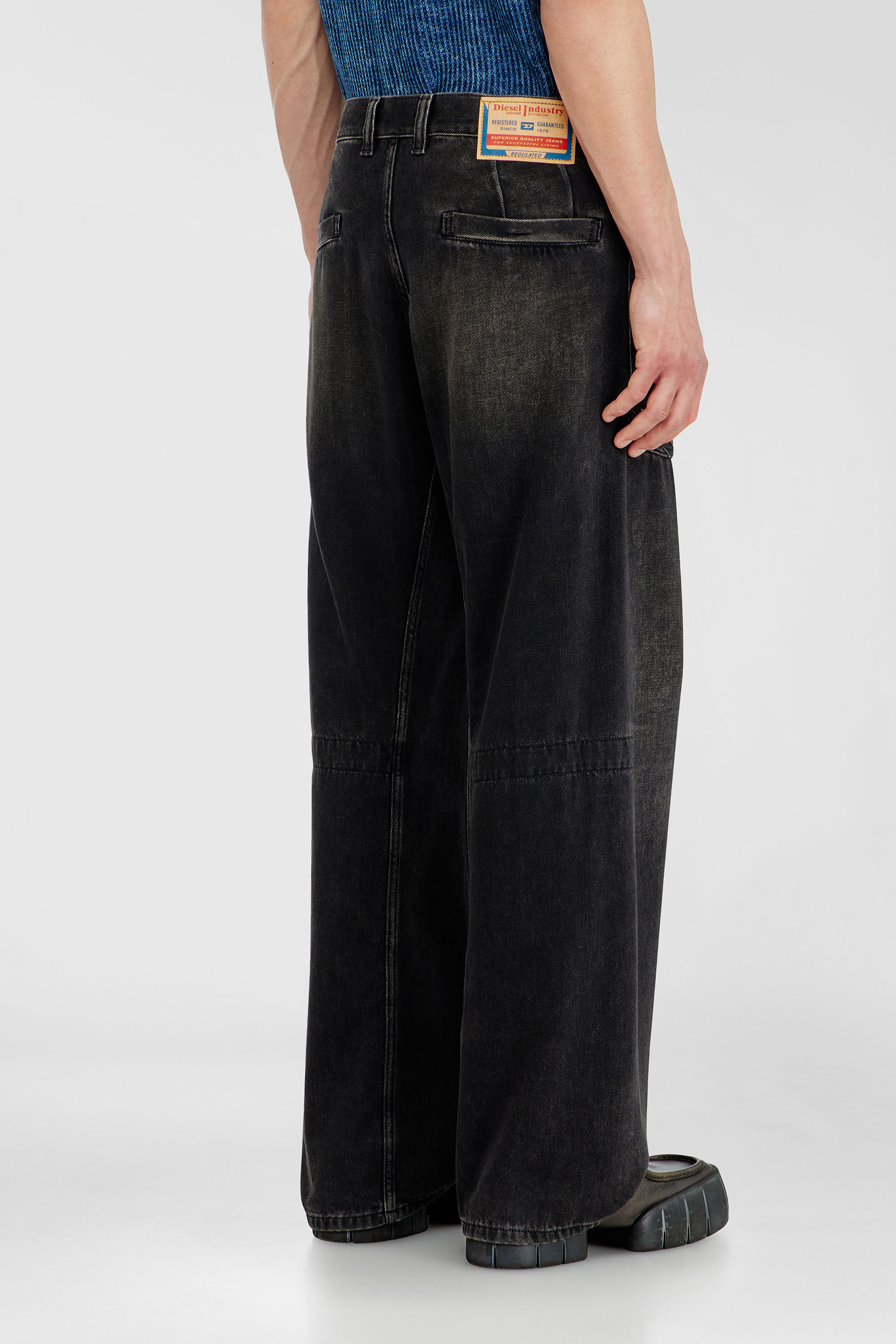 DIESEL Relaxed D-Rise 09J96 美品 Men's Relaxed Jeans | Regular Waist D-ZetaBlack/Dark grey | Diesel BE