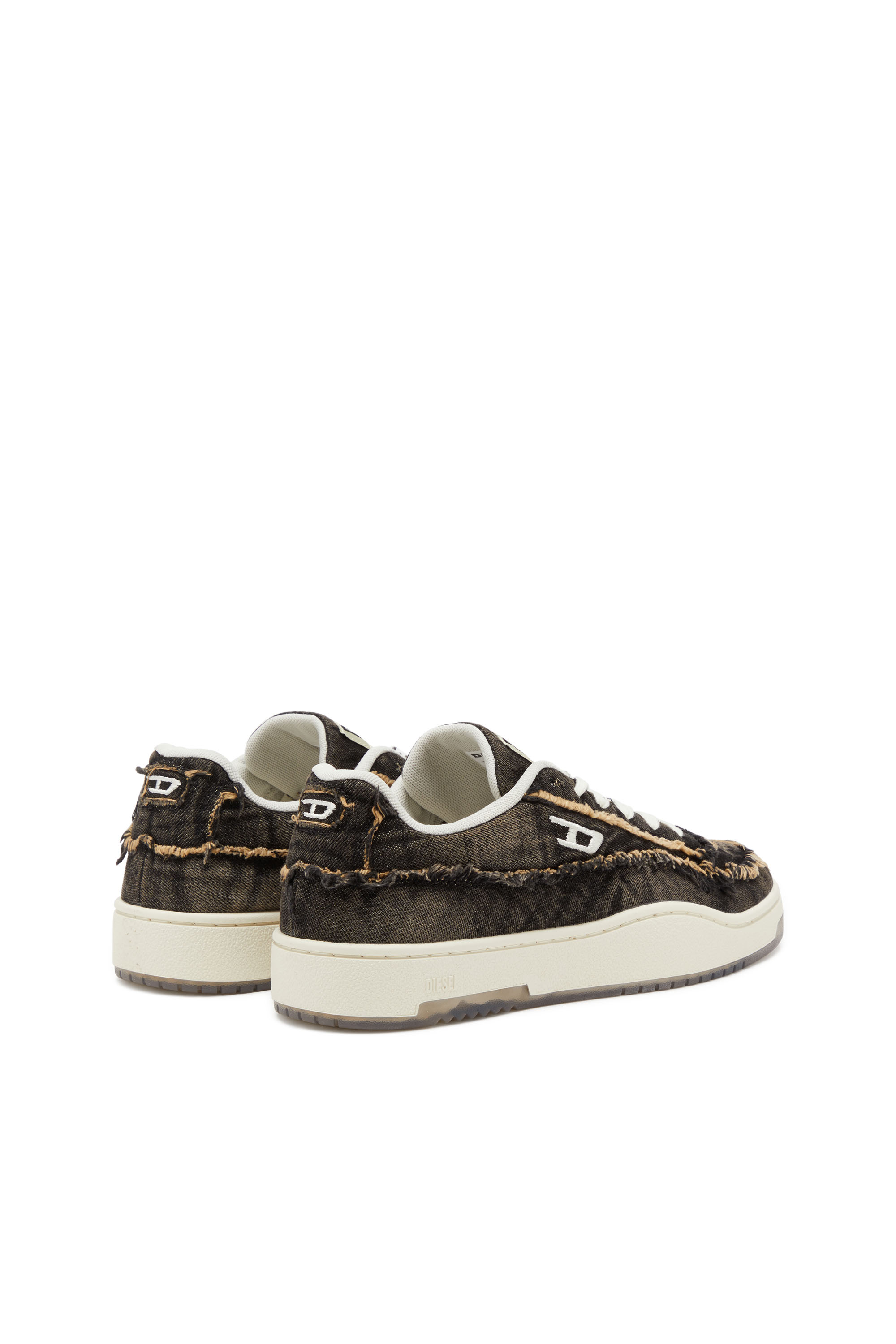 Diesel - S-TRACKER-D LOW, S-Tracker-D-Baskets en denim effiloché avec semelle transparente Homme in Noir - 3