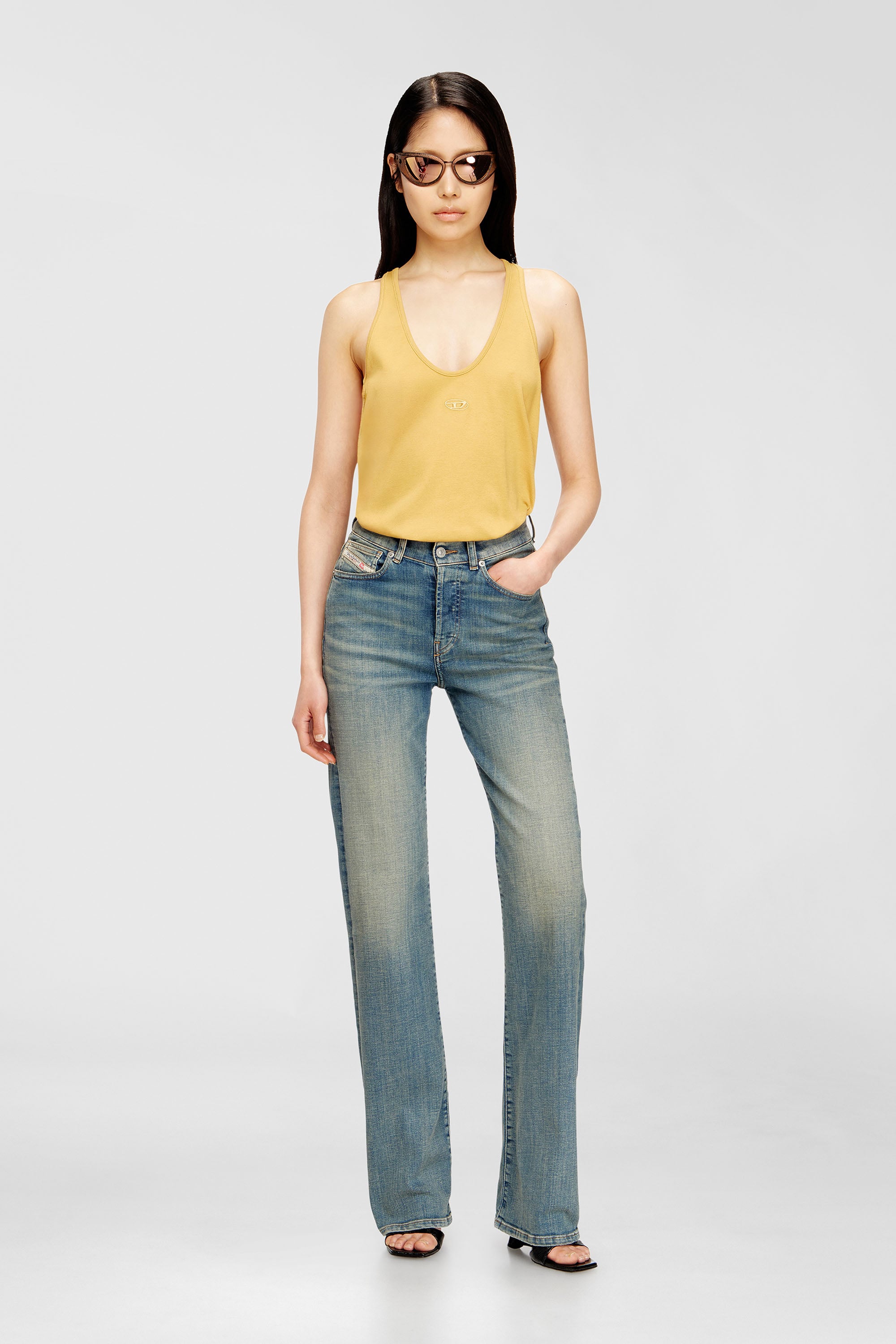 Diesel - Regular Jeans 1971 D-Sent 09N32 Femme, Bleu moyen - Image 1