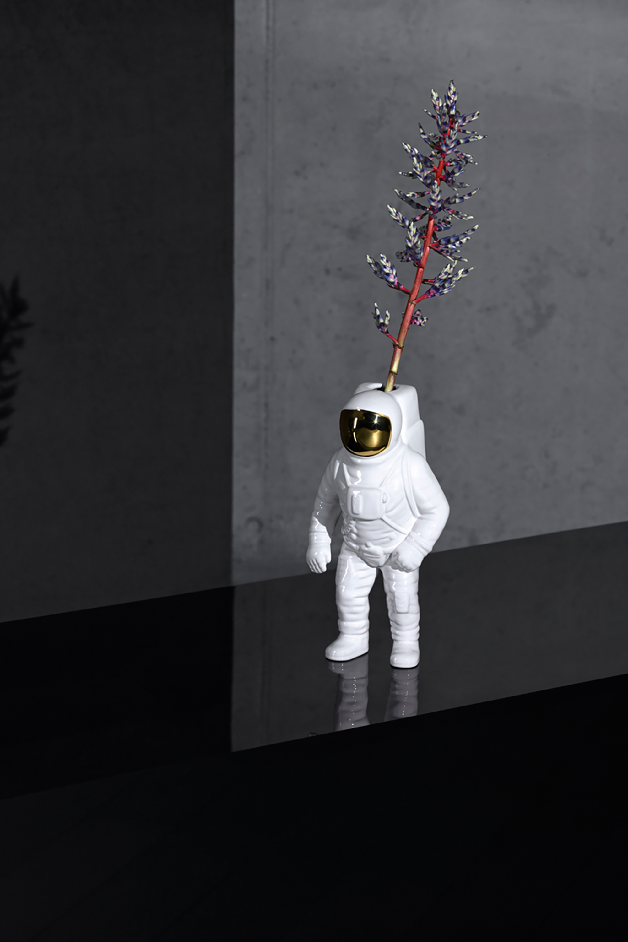 Diesel - 10932 COSMIC DINER, Vase en porcelaine &laquo;&nbsp;cosmic diner&nbsp;: starman&nbsp;&raquo; Mixte in Blanc - 3