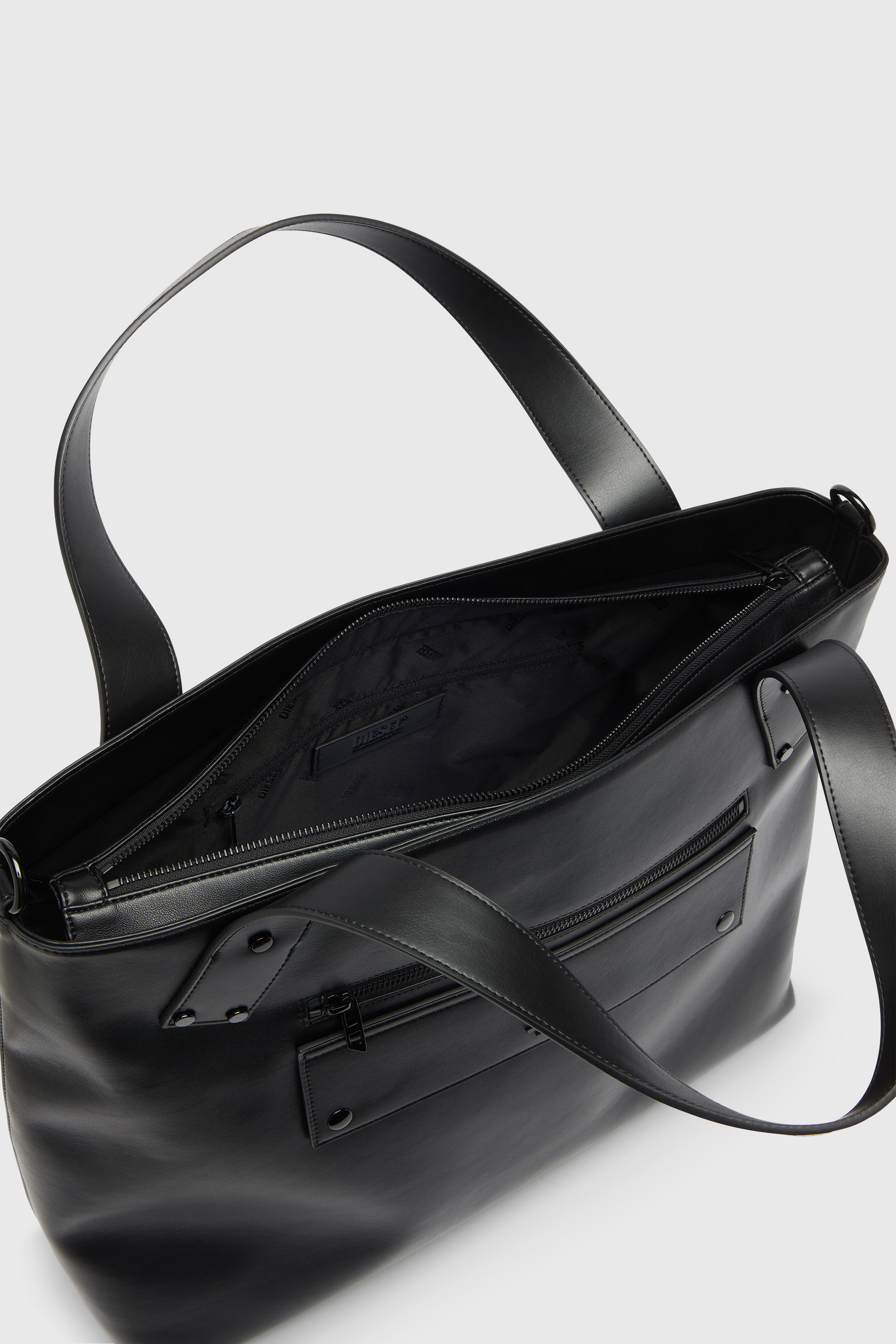Diesel - RIVET-D TOTE E\W, Rivet-D - Sac shopping zipp&eacute; avec poche &agrave; rabat Homme in Noir - 3