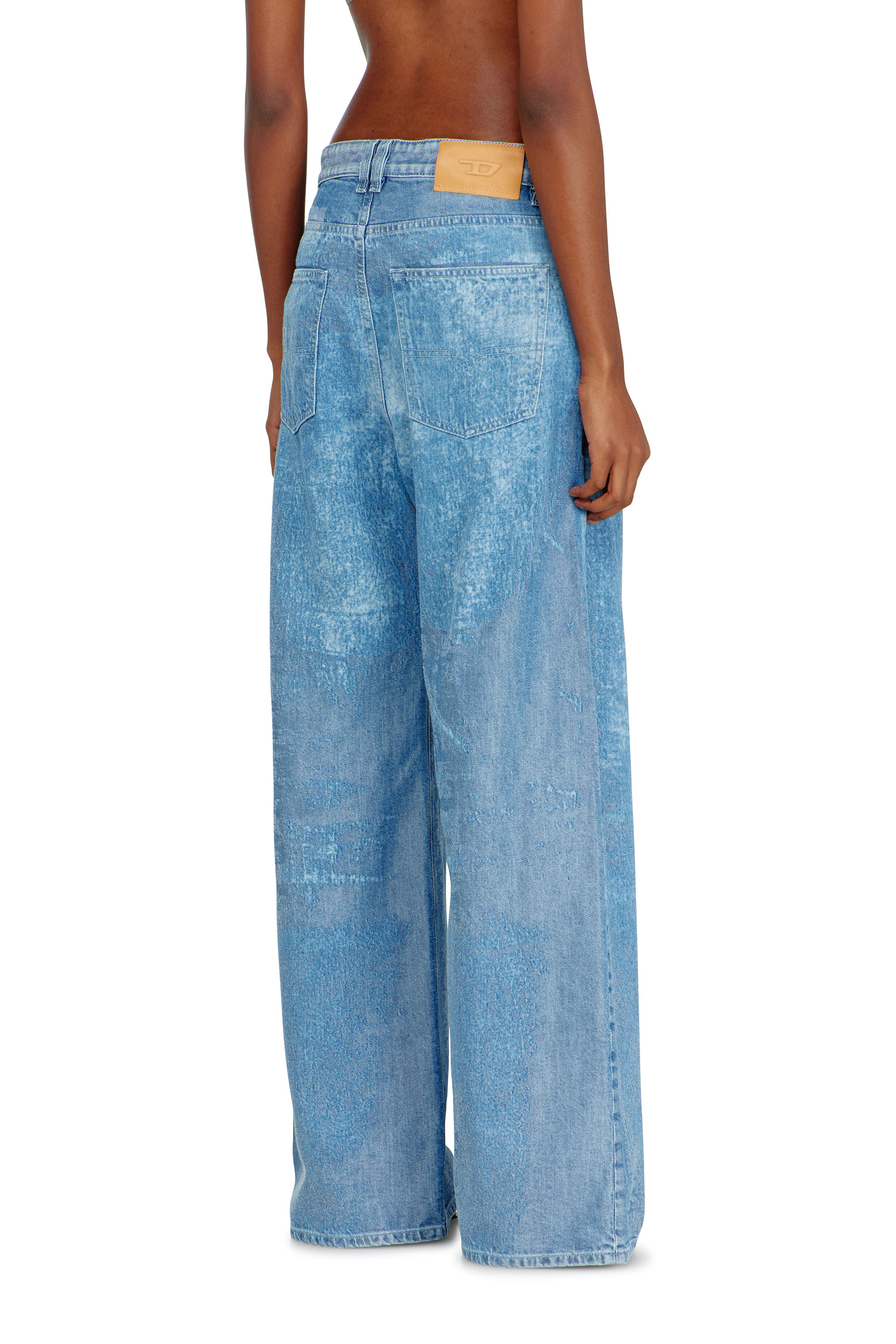 Diesel - Relaxed Jeans 1996 D-Sire 09P23 Femme, Bleu Clair - Image 4