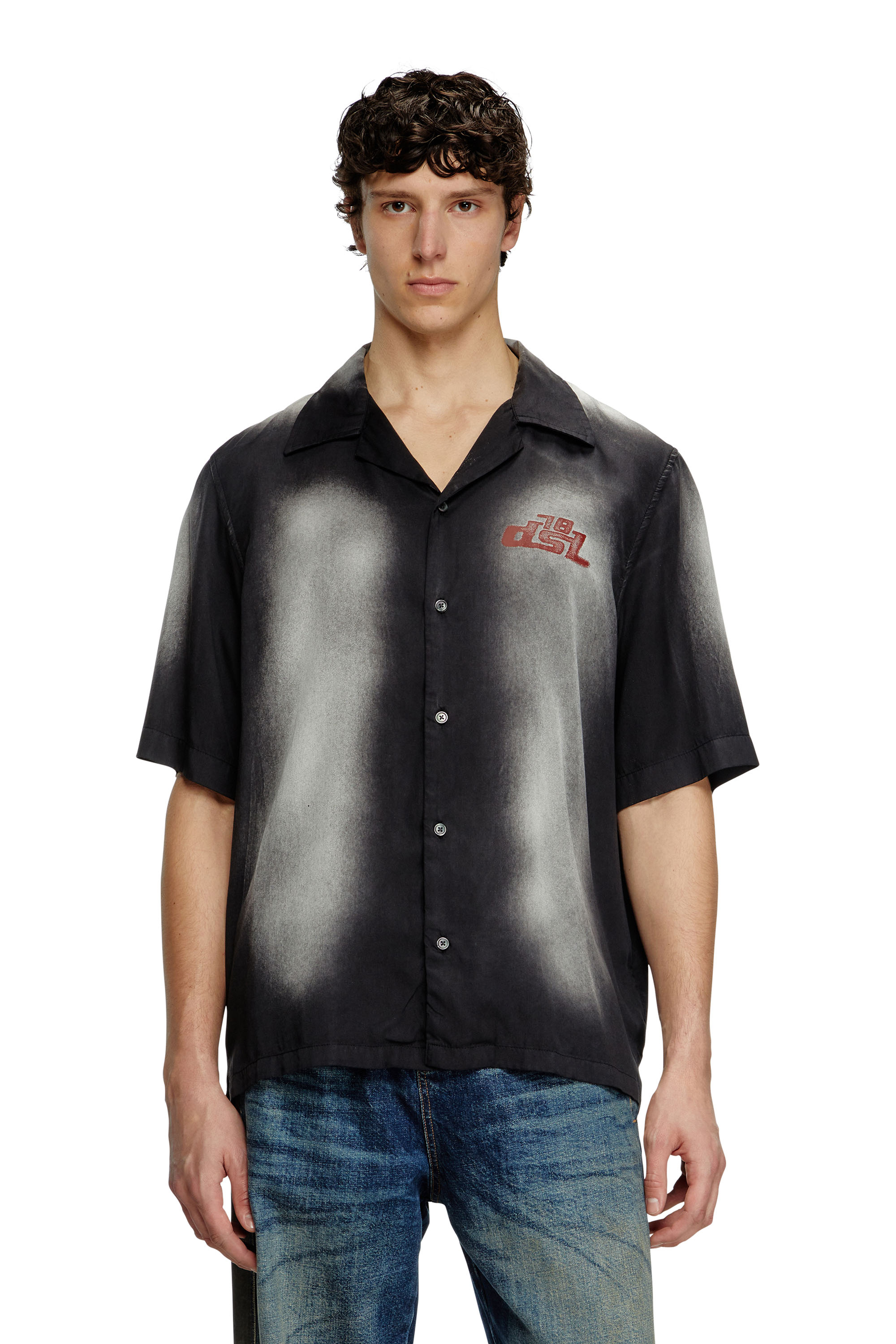 Diesel - S-ELLY, Chemise bowling délavée avec imprimés à logo Homme in Noir - 1