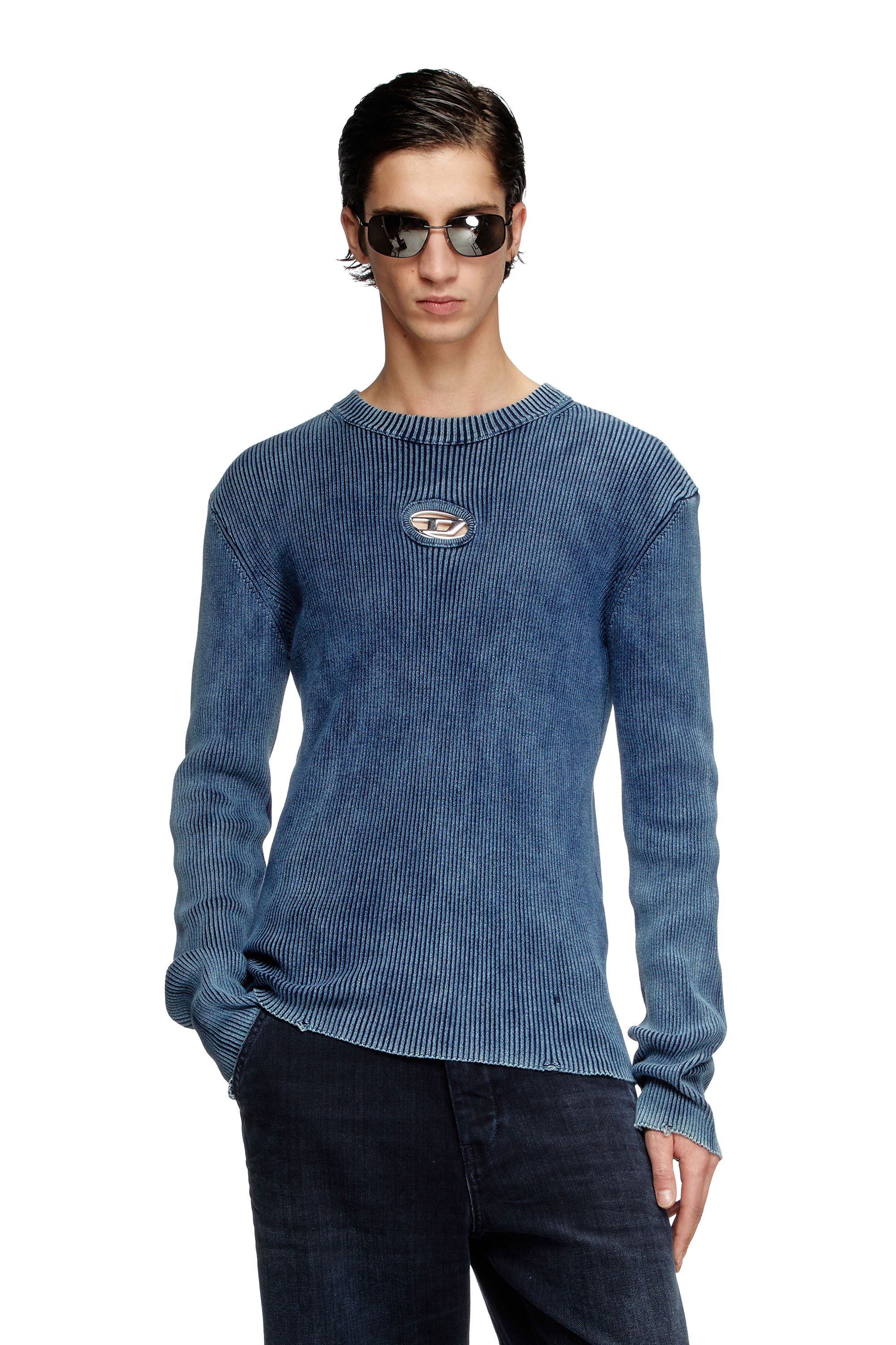 Diesel - K-DARIN-D, Distressed jumper with cut-out logo Homme in Bleu - 1