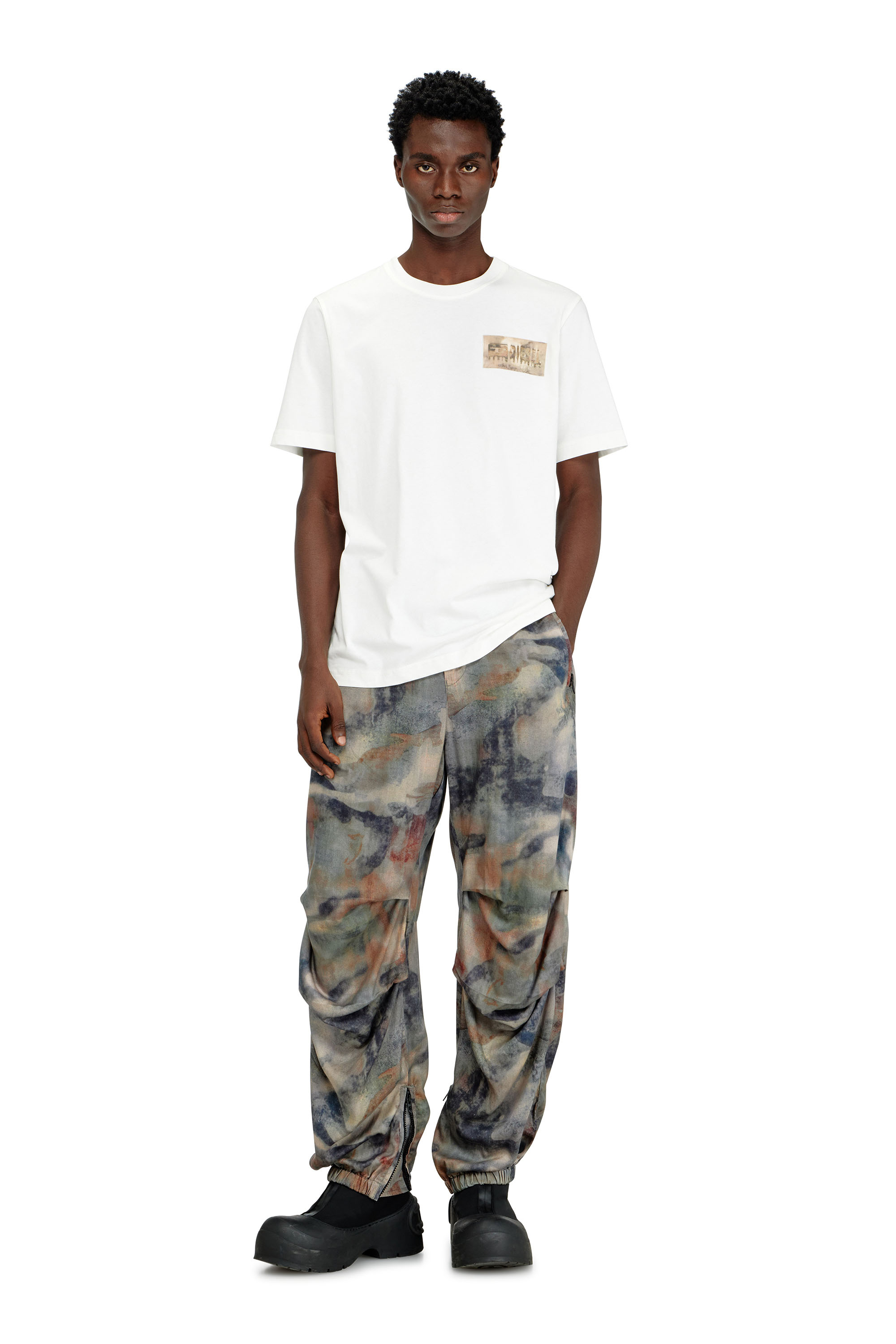 Diesel - T-ADJUST-V4, T-shirt avec empi&egrave;cement camouflage Homme in Blanc - 1