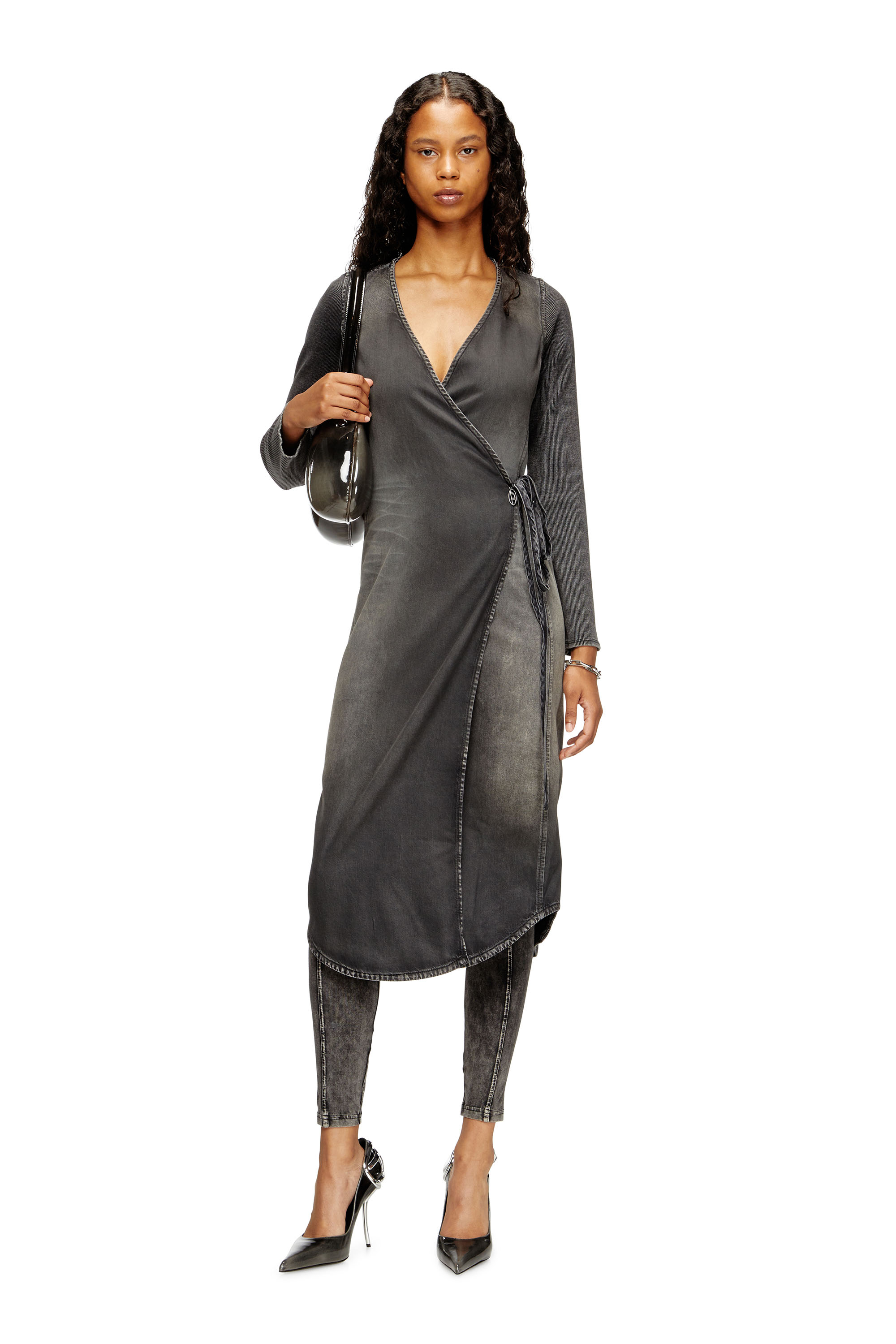 Diesel - DE-OLA-S, Robe midi en denim avec décolleté en V Femme in Noir - 1