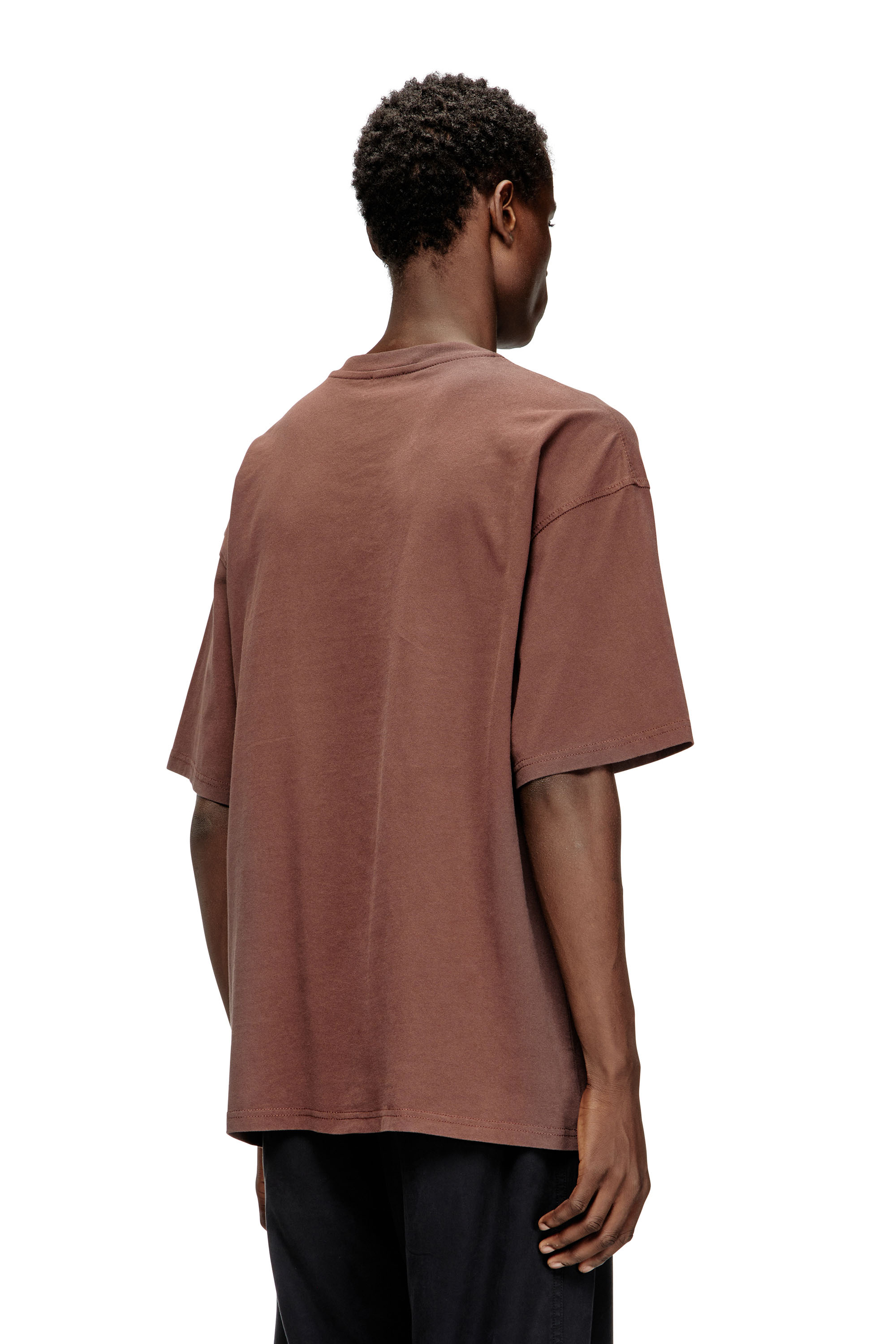 Diesel - T-BOXT-N14, T-shirt avec logo floqué effet vieilli Homme in Marron - 4
