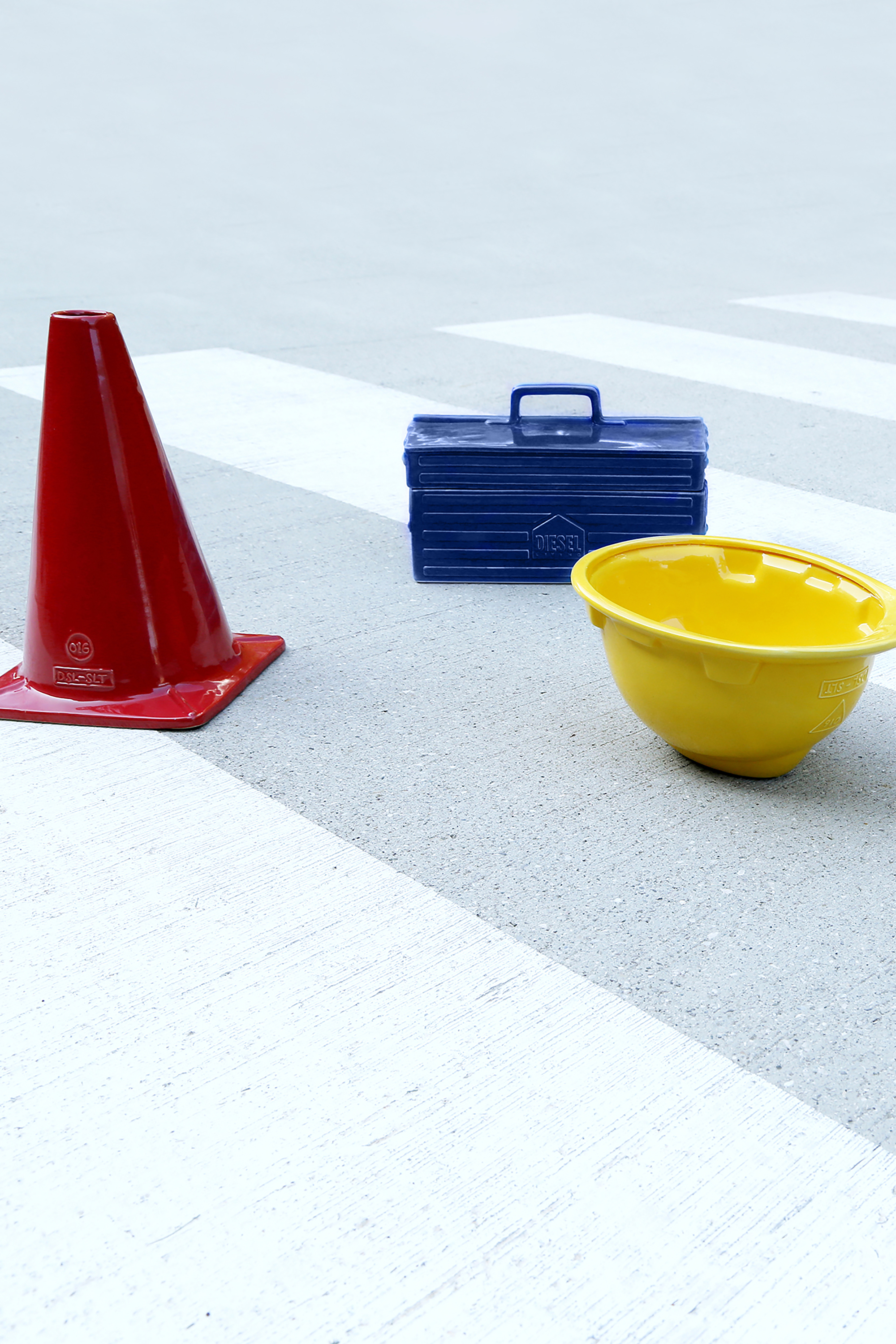 Diesel - 11057 WORK IS OVER, R&eacute;cipient en porcelaine jaune Mixte in Jaune - 4