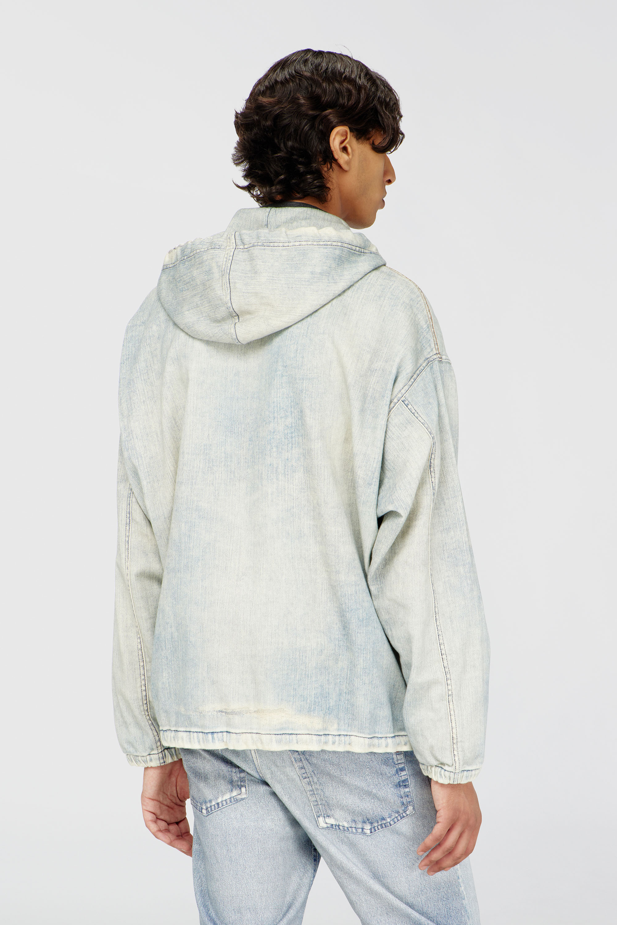 Diesel - D-WYNNY JOGG, Hooded JoggJeans veste effet trompe-l&rsquo;&oelig;il Homme in Bleu - 4