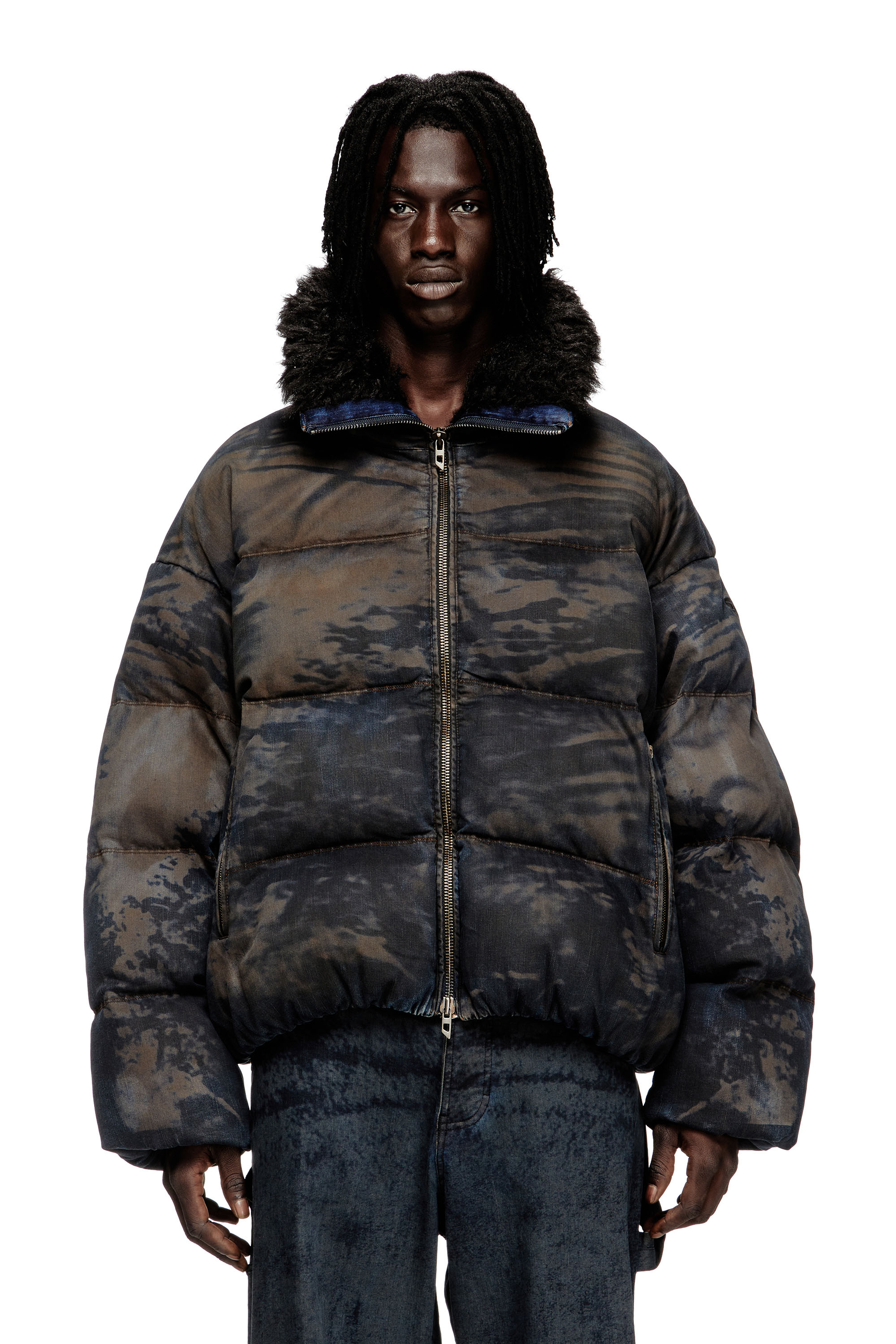 Diesel - W-JOHNS, Doudoune en denim camouflage effet sali Homme in Polychrome - 1