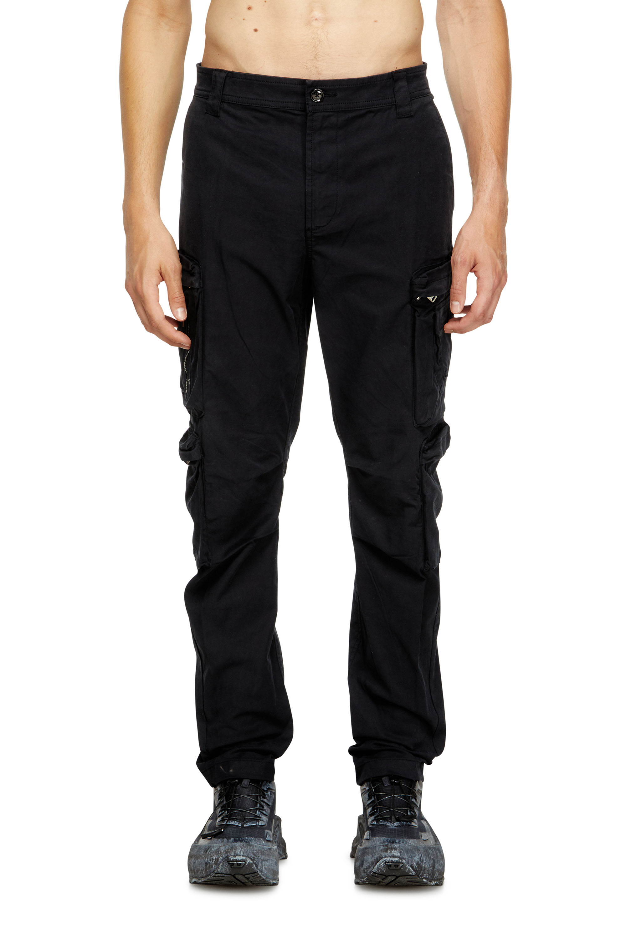 Diesel - P-ARLEM, Pantalon cargo avec poche zipp&eacute;e Homme in Noir - 1