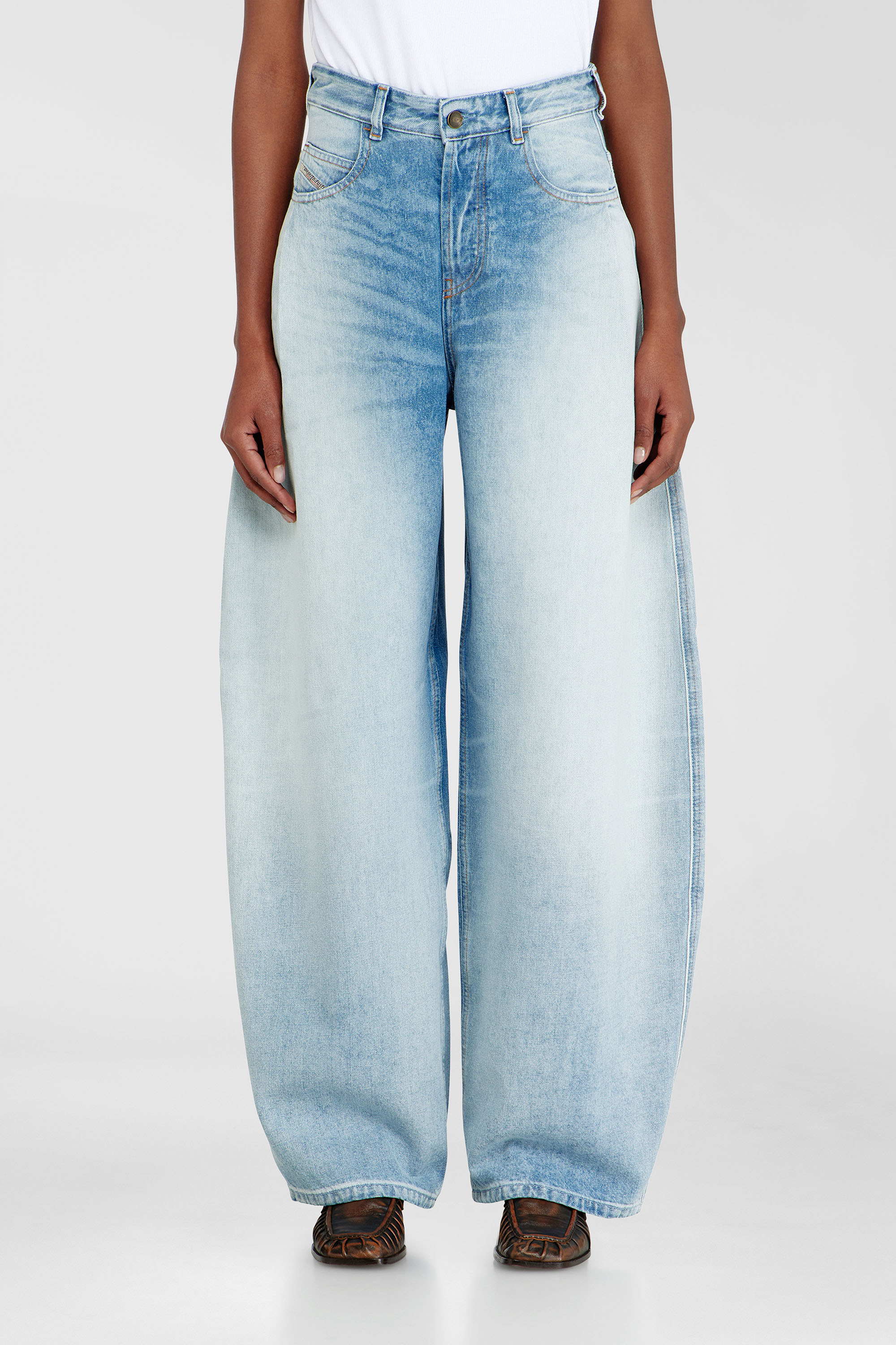 Diesel - Relaxed Jeans 1987 D-Khelz 007EE Femme, Bleu Clair - Image 1