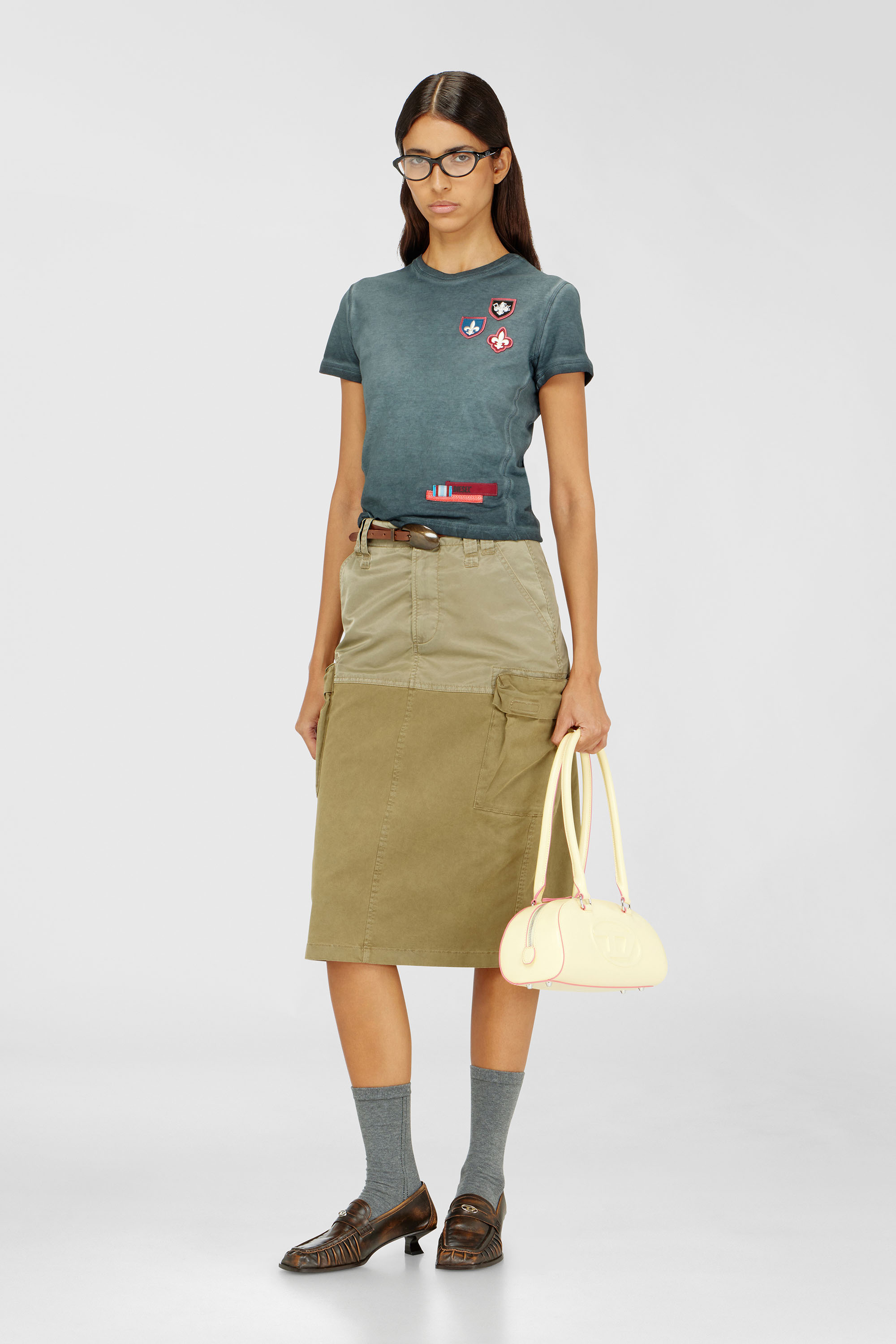 Diesel - T-UNCUTY-WAF, T-shirt avec patchs et c&ocirc;t&eacute;s en micro-waffle Femme in Vert - 1