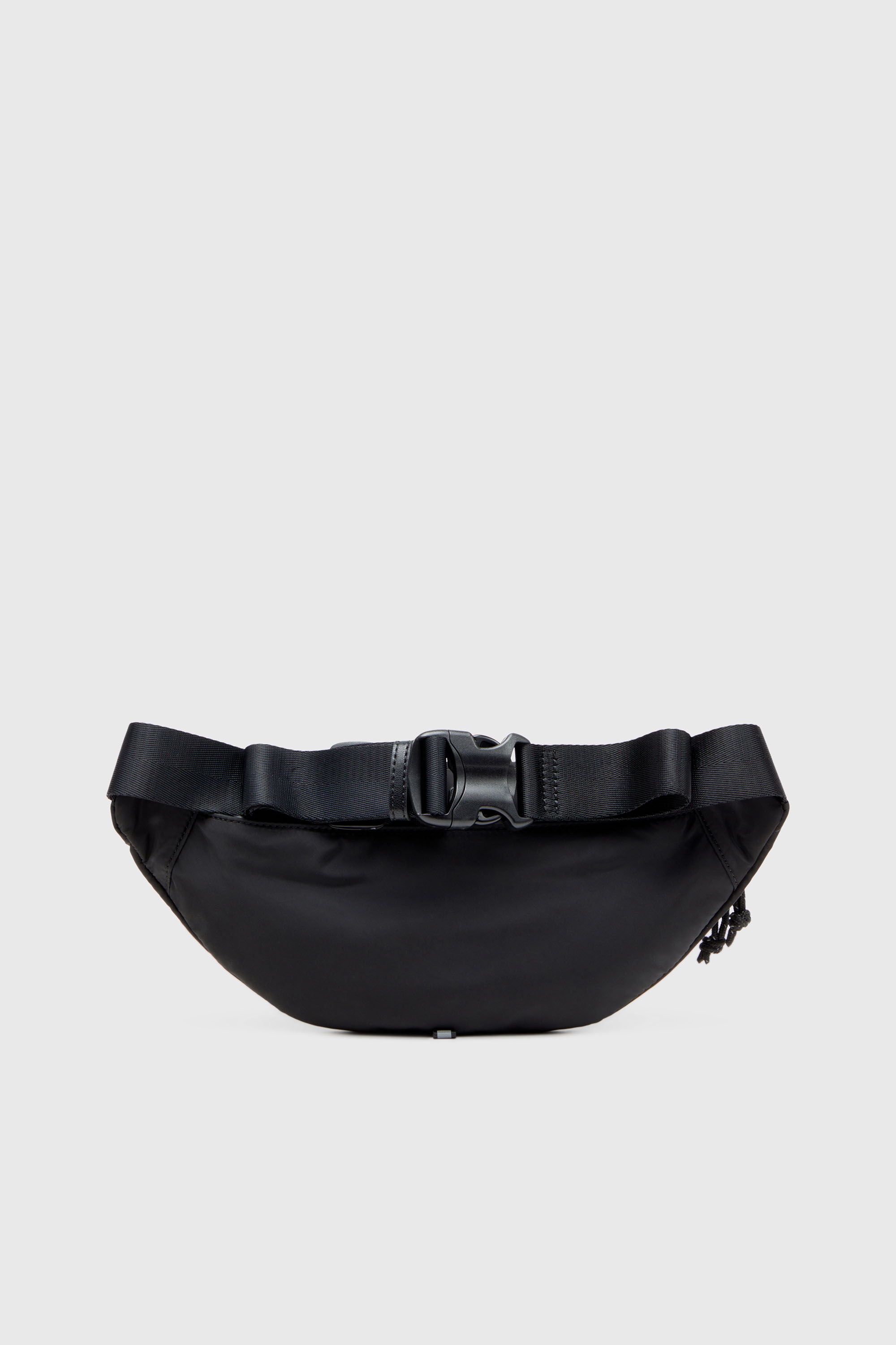 Diesel - D-PACK BELTBAG X, D-Pack-Sac banane en tissu au toucher satin&eacute; Homme in Noir - 3