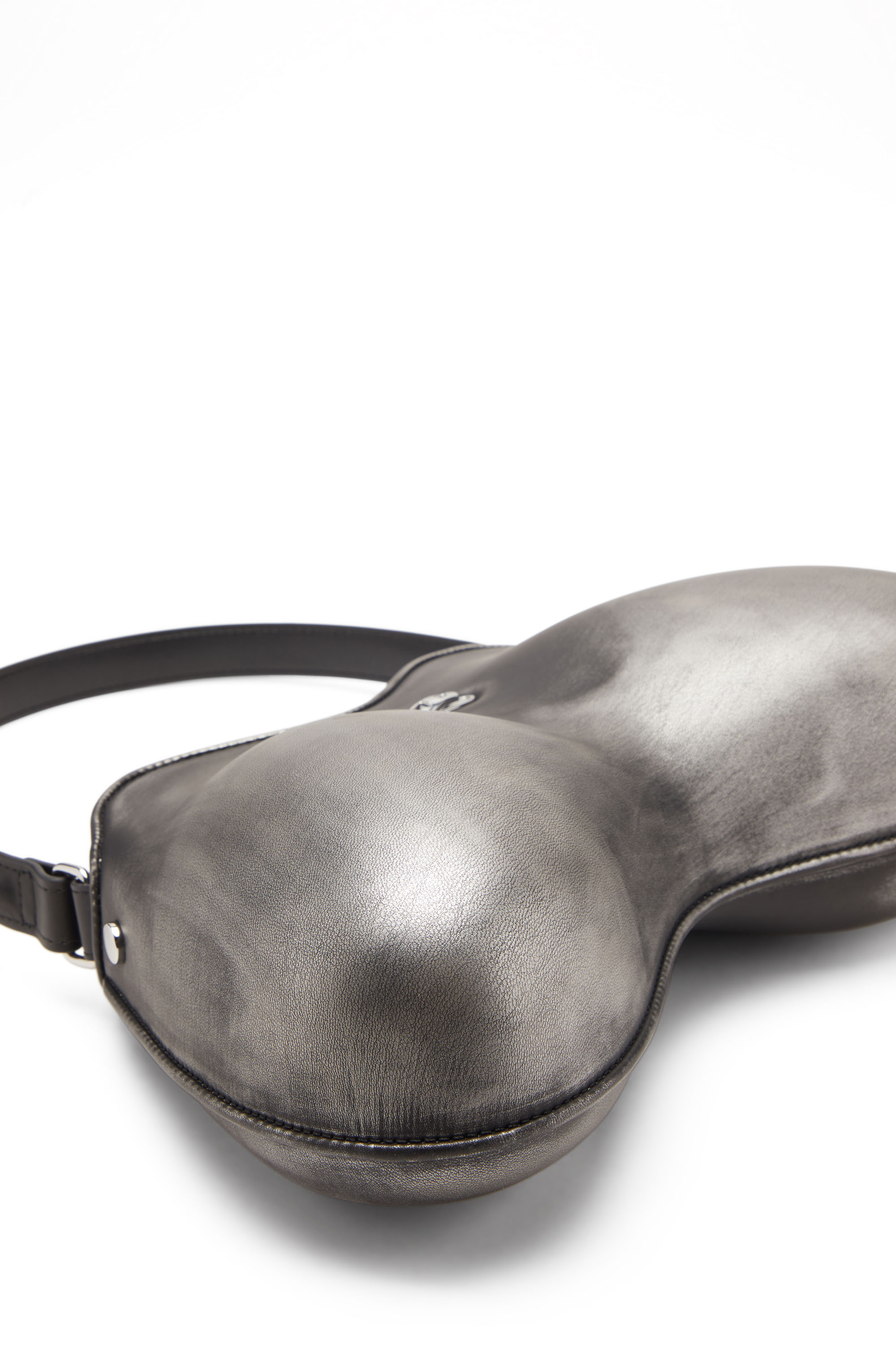 Diesel - DOUBLE-D SHOULDER, Double-D-Sac épaule rigide en PU brossé Femme in Noir - 5