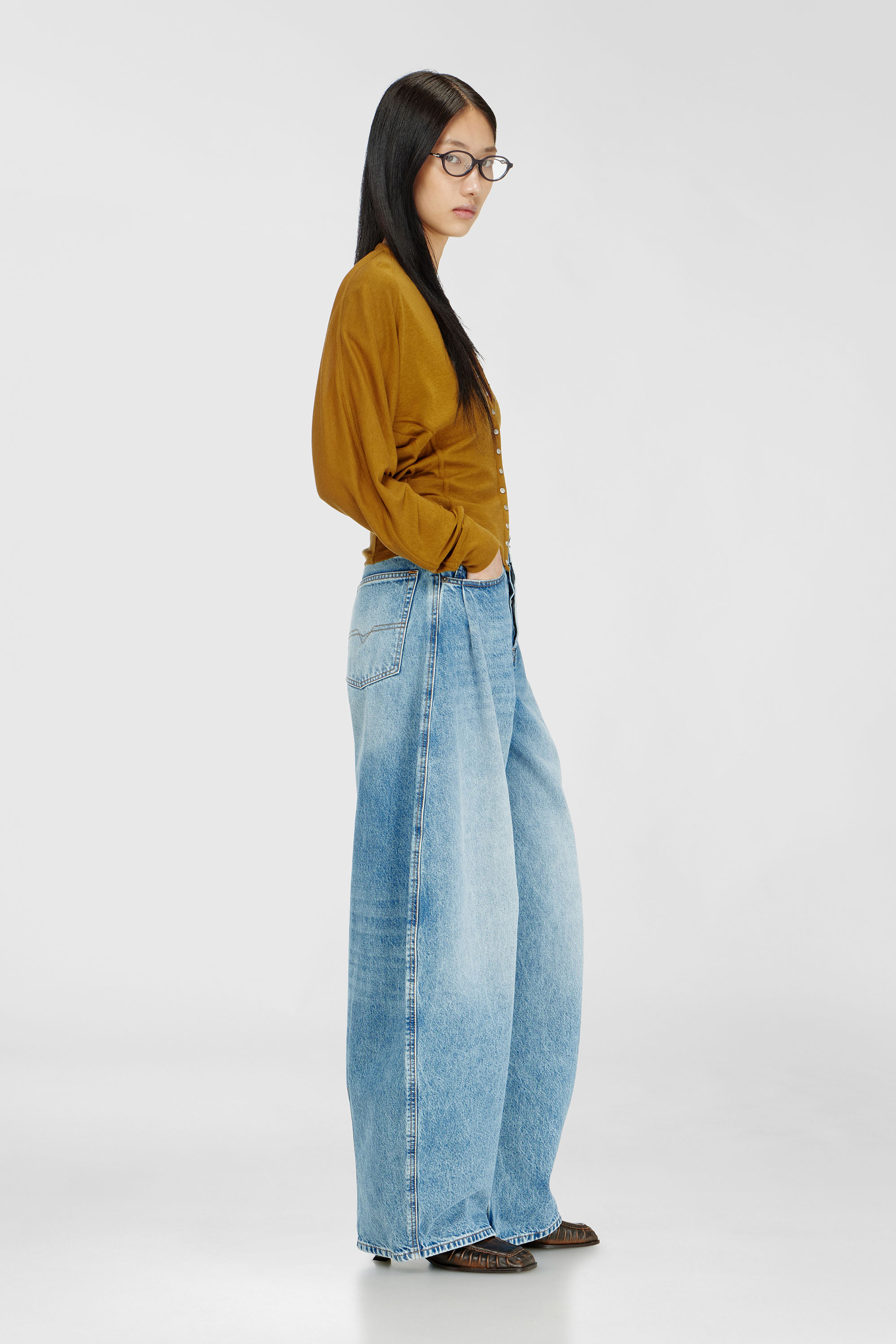 Diesel - Relaxed Jeans 1987 D-Khelz 09I29 Femme, Bleu Clair - Image 2