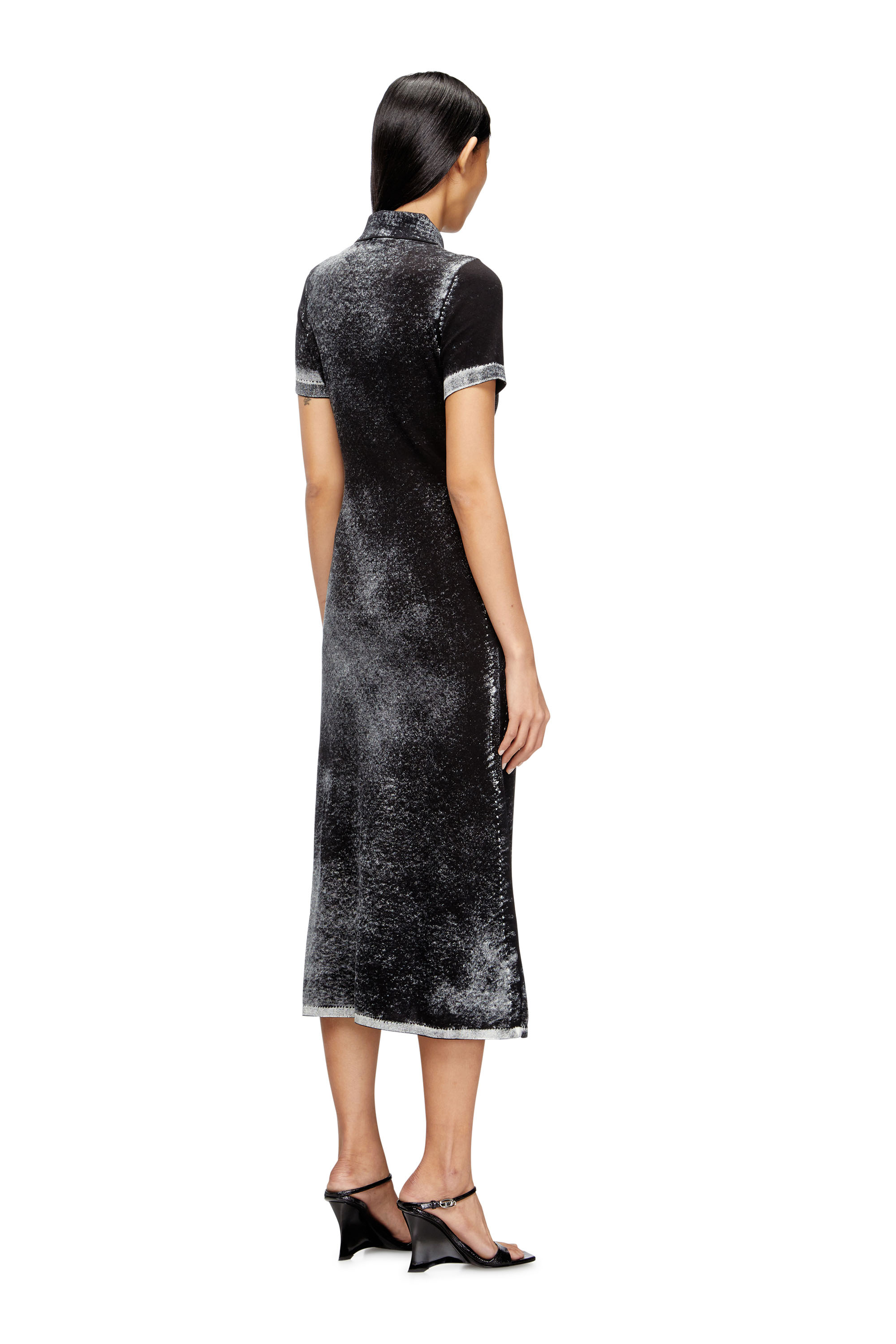 Diesel - M-LOURENS, Robe polo midi en maille à impression inversée Femme in Noir - 4