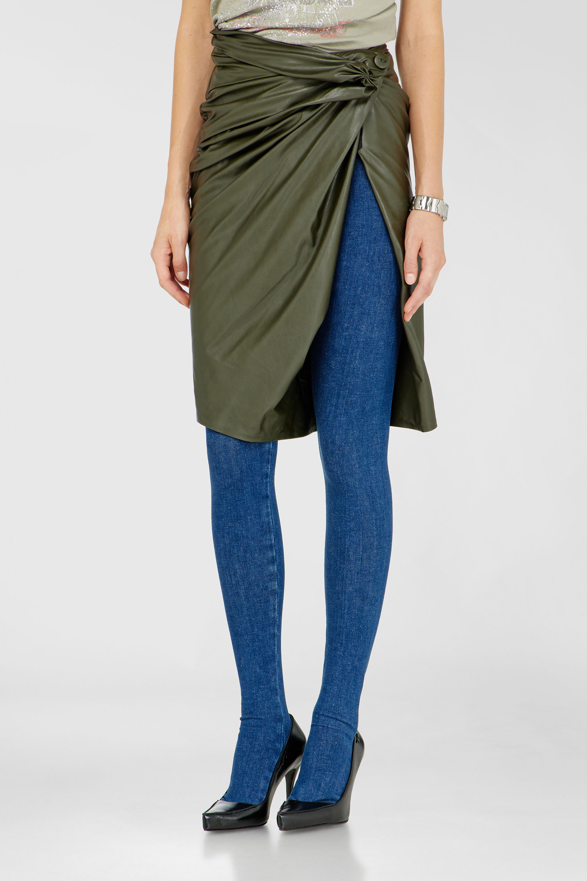 Diesel - O-DASLI, Jupe crayon drap&eacute;e avec fente Femme in Vert - 3