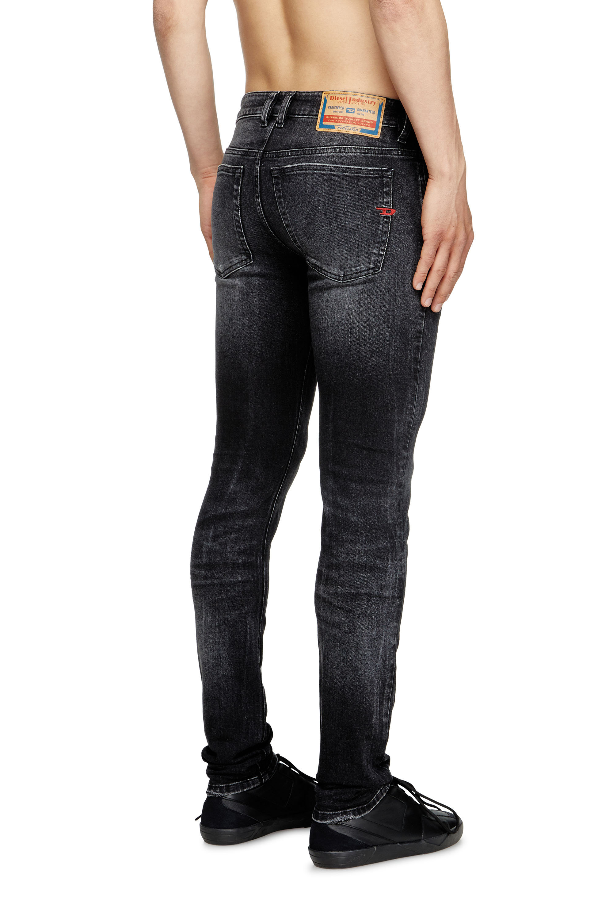 Diesel - Skinny Jeans 1979 Sleenker 0DBDP Homme, Noir/Gris foncé - Image 4
