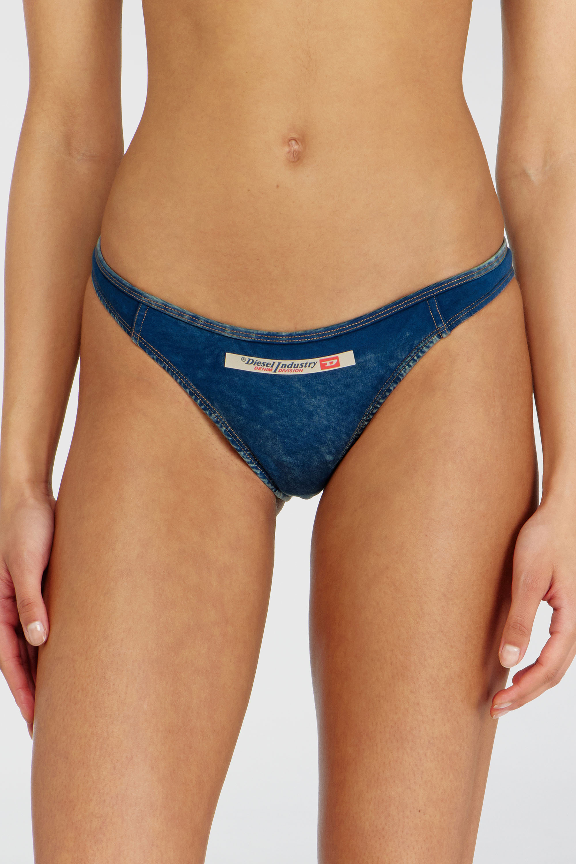 Diesel - AILEEN-DNM, Culotte br&eacute;silienne en coton effet denim Femme in Bleu - 1
