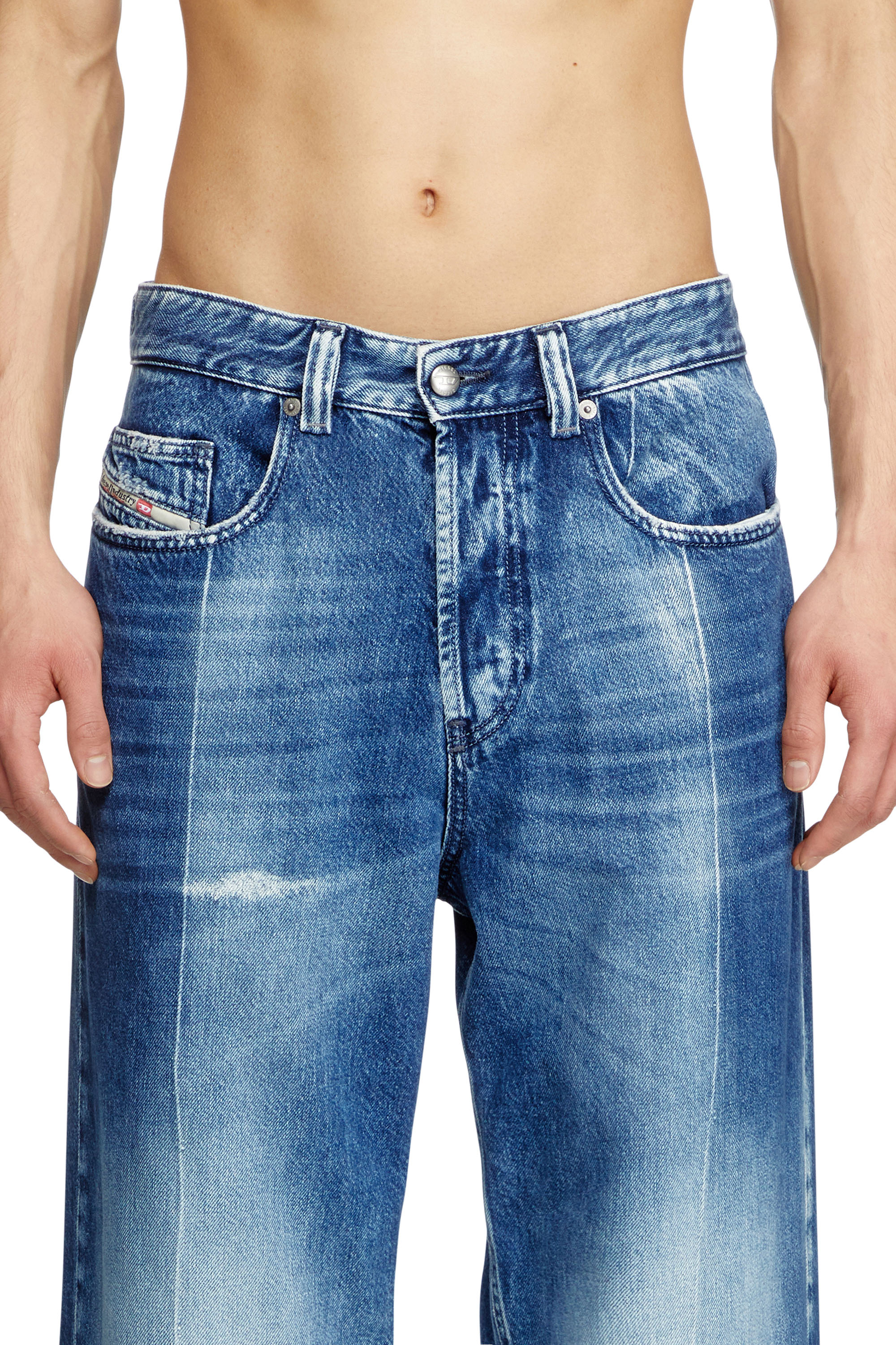 Diesel - Relaxed Jeans 2001 D-Macro 09L48 Homme, Bleu moyen - Image 5