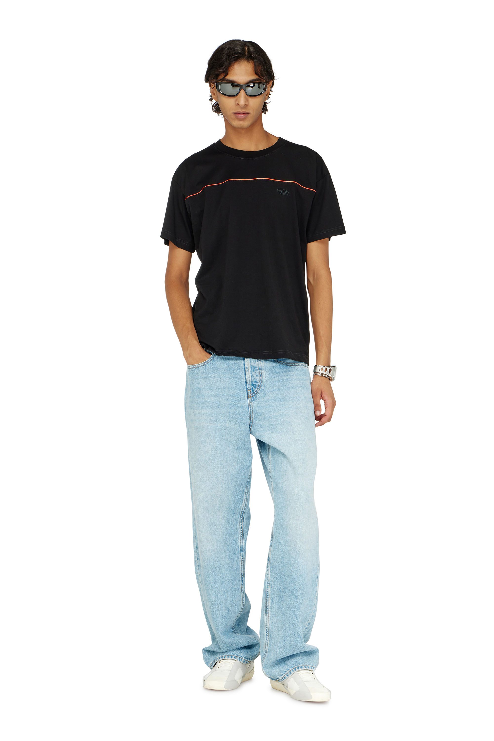 Diesel - T-NORM-PIPING, T-shirt avec passepoil contrastant Homme in Noir - 2