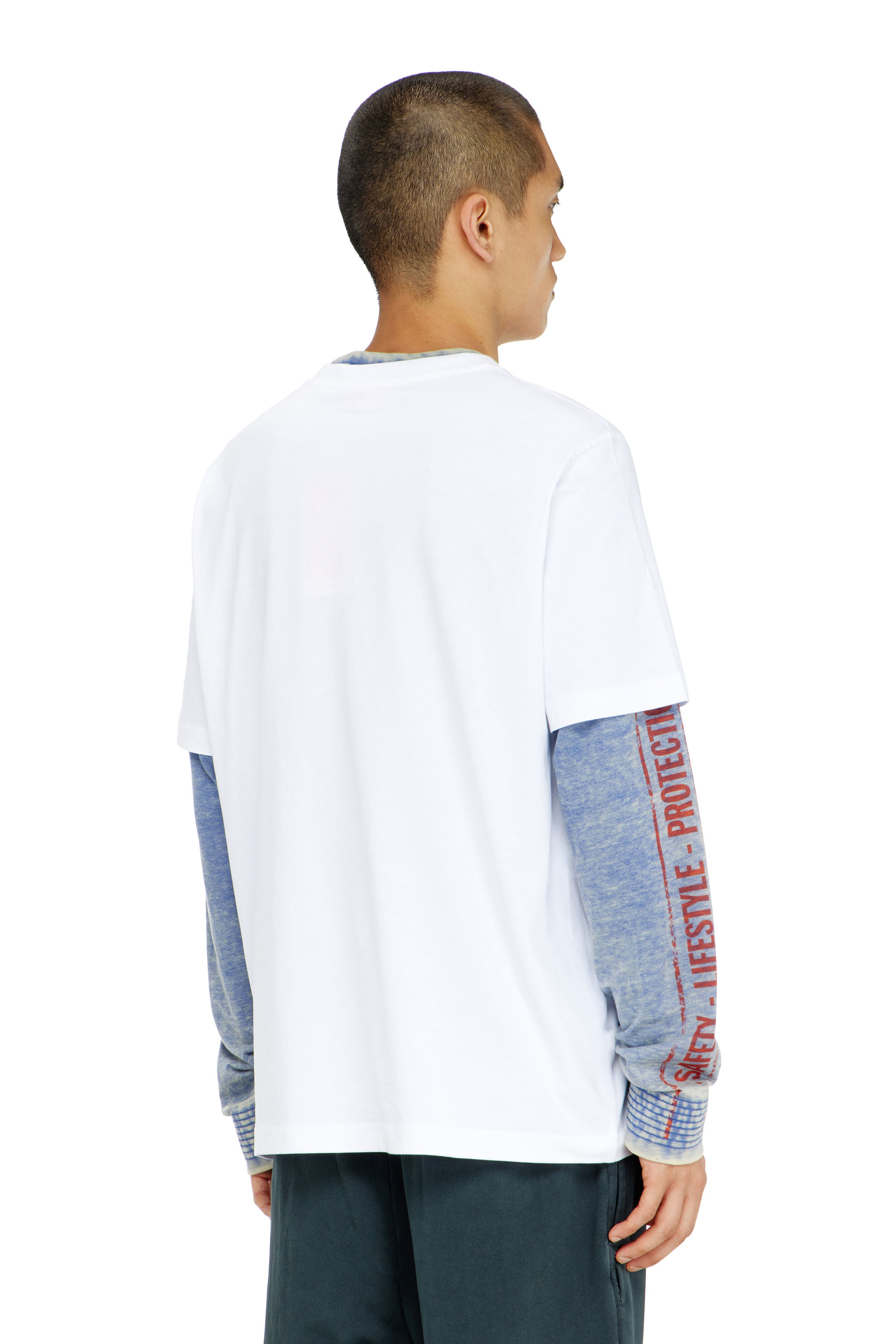 Diesel - T-ADJUST-AA8, T-shirt en coton avec motif logo sur la poitrine Homme in Blanc - 4
