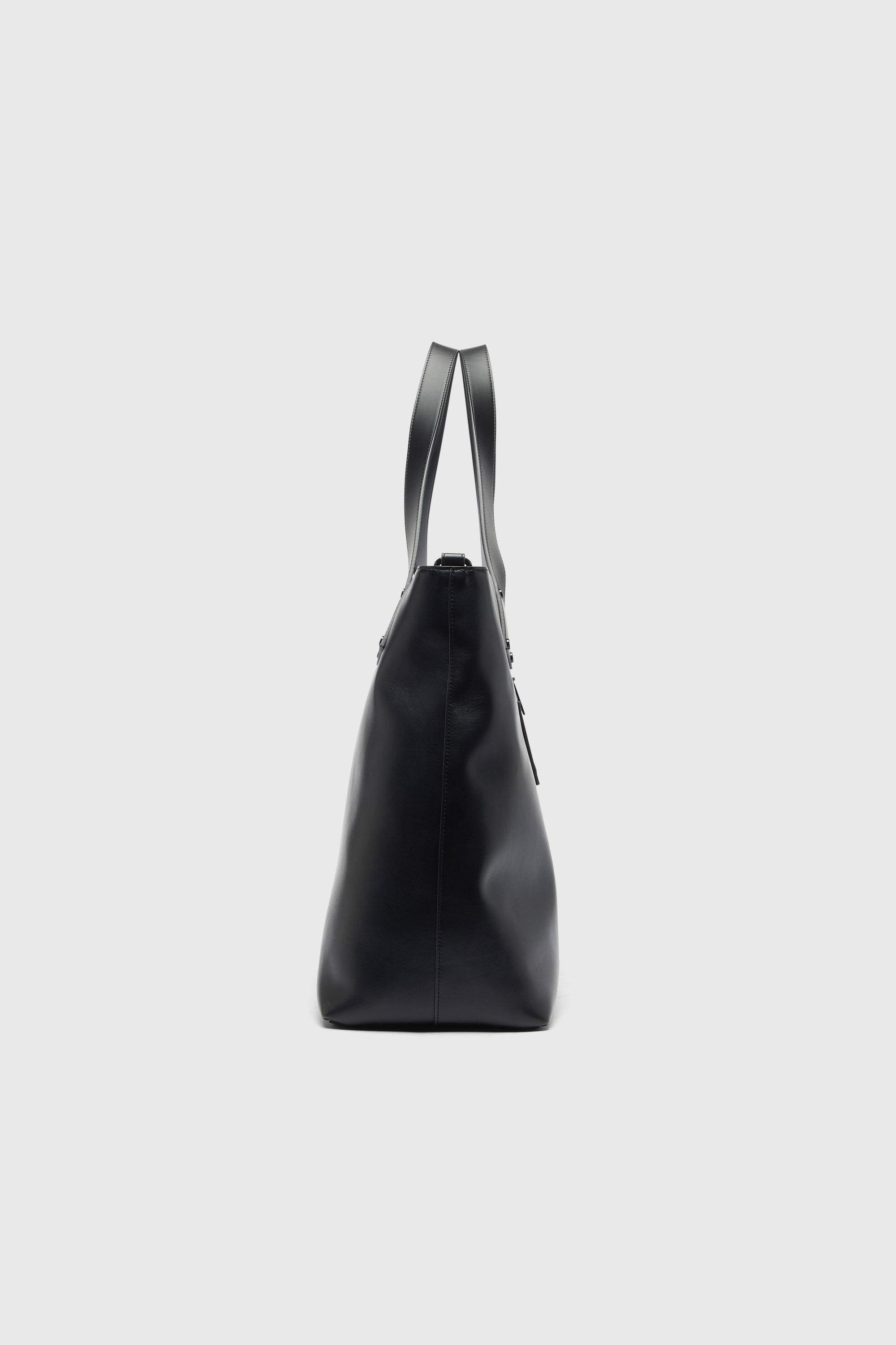 Diesel - RIVET-D TOTE E\W, Rivet-D - Sac shopping zipp&eacute; avec poche &agrave; rabat Homme in Noir - 4