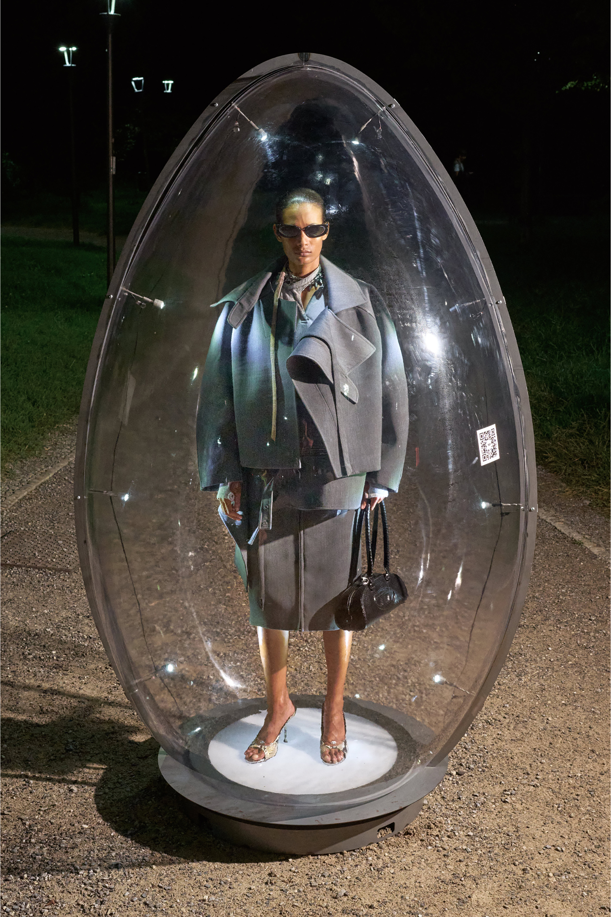 Diesel - T-ECLA, Haut en jersey c&ocirc;tel&eacute; avec sangle de cou style biker Femme in Gris - 3