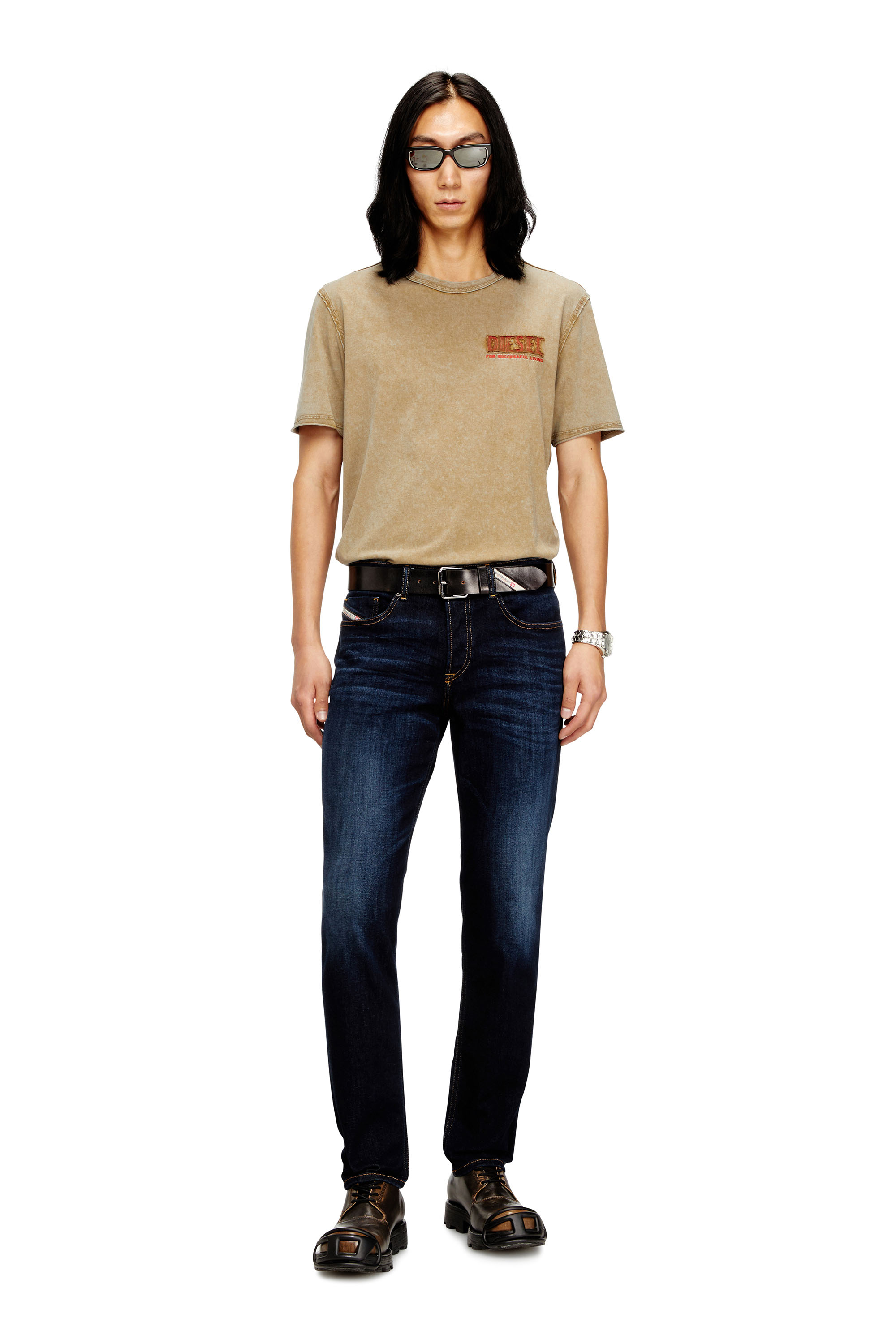 Diesel - Regular Jeans 2023 D-Finitive 009ZS Homme, Bleu Foncé - Image 1