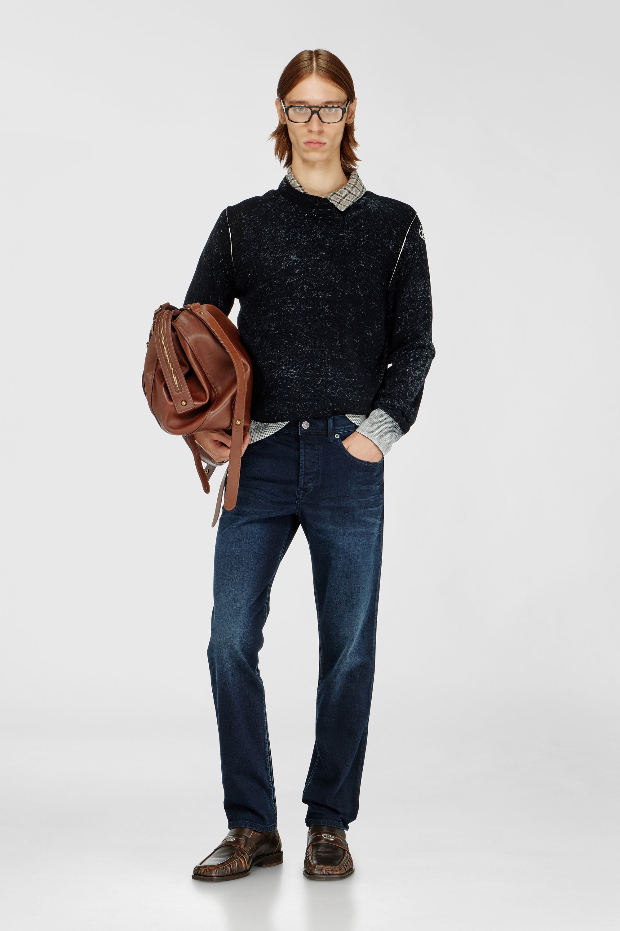 Diesel - Regular Jeans 2023 D-Finitive 0BMBX Homme, Bleu Fonc&eacute; - Image 1