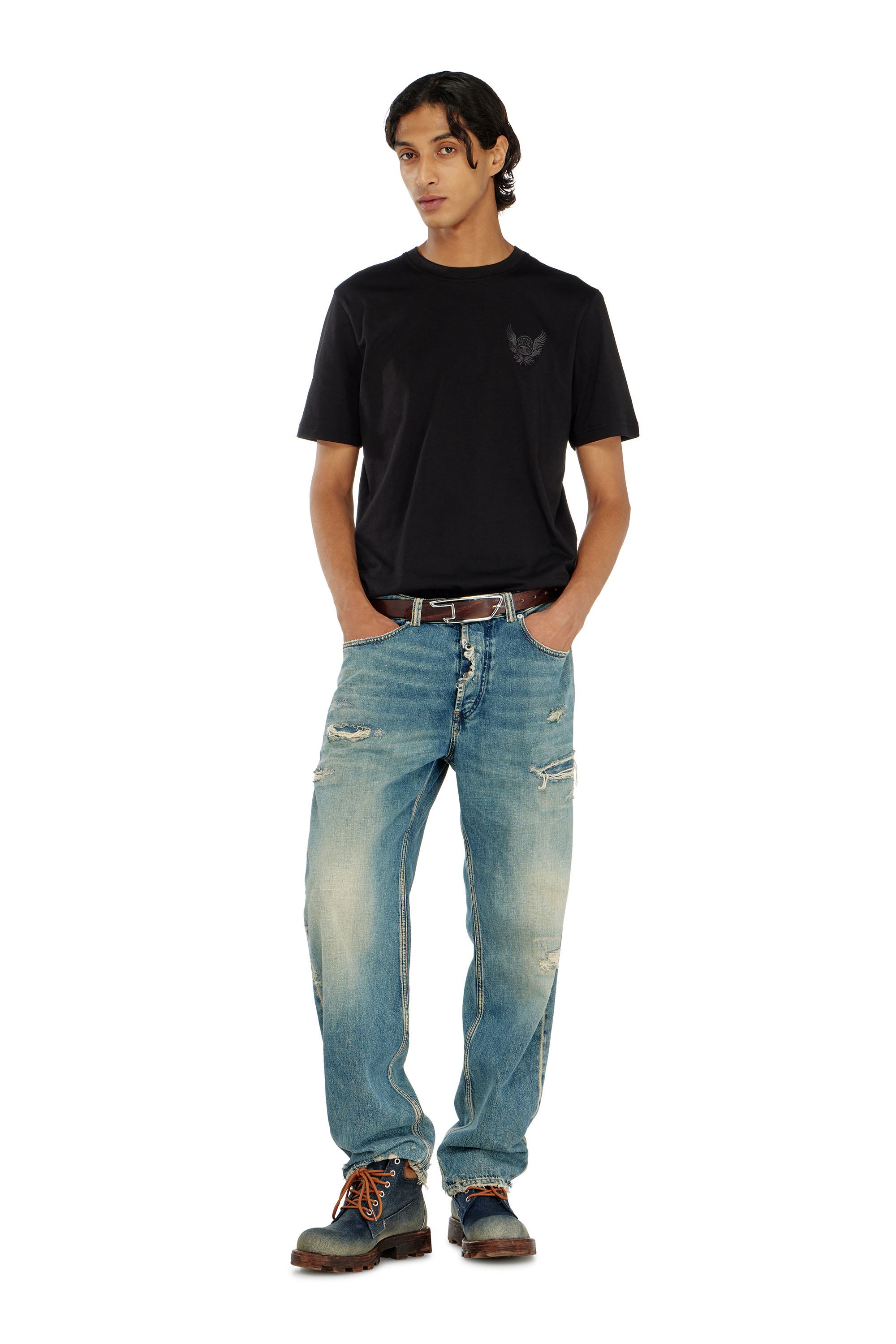 Diesel - T-ADJUST-AA8, T-shirt en coton avec motif logo sur la poitrine Homme in Noir - 2